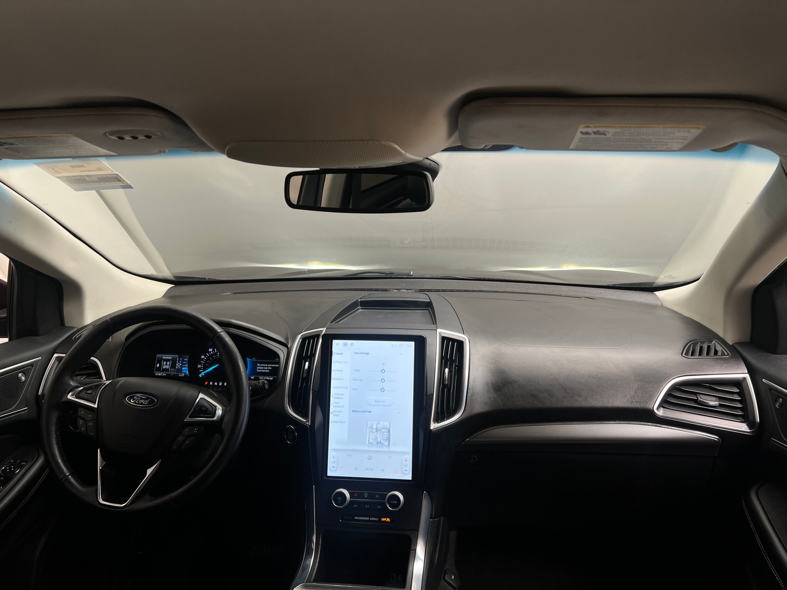 Thumbnail: 2022 Ford Edge - 2