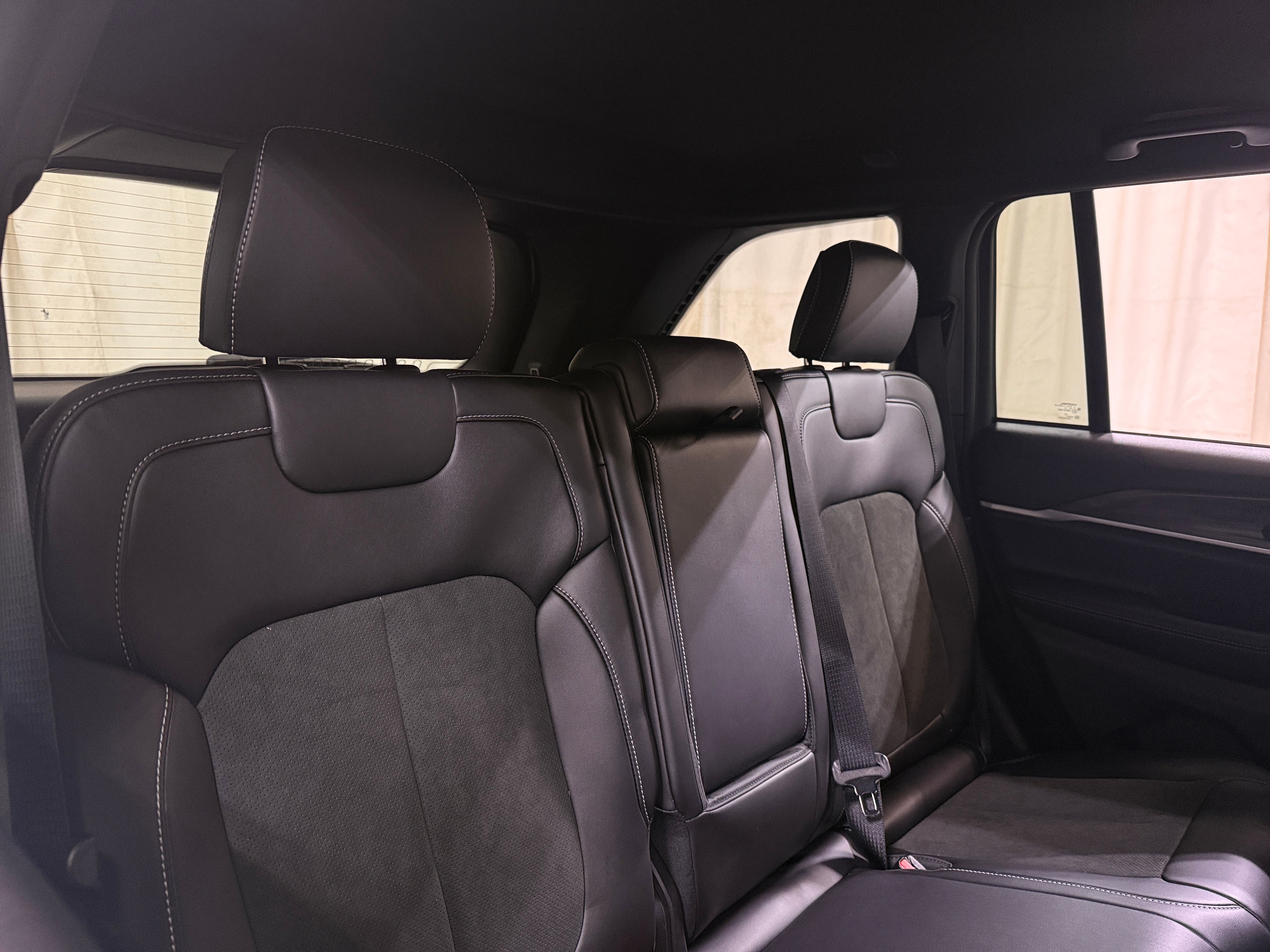 2027 Jeep Grand Cherokee