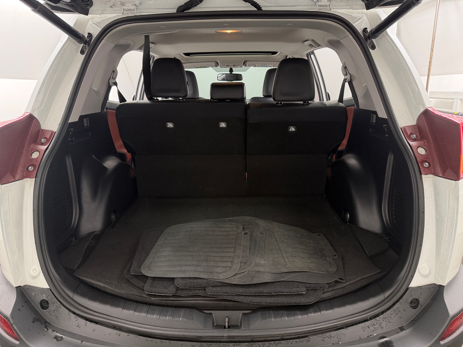 Thumbnail: 2015 Toyota RAV4 - 7