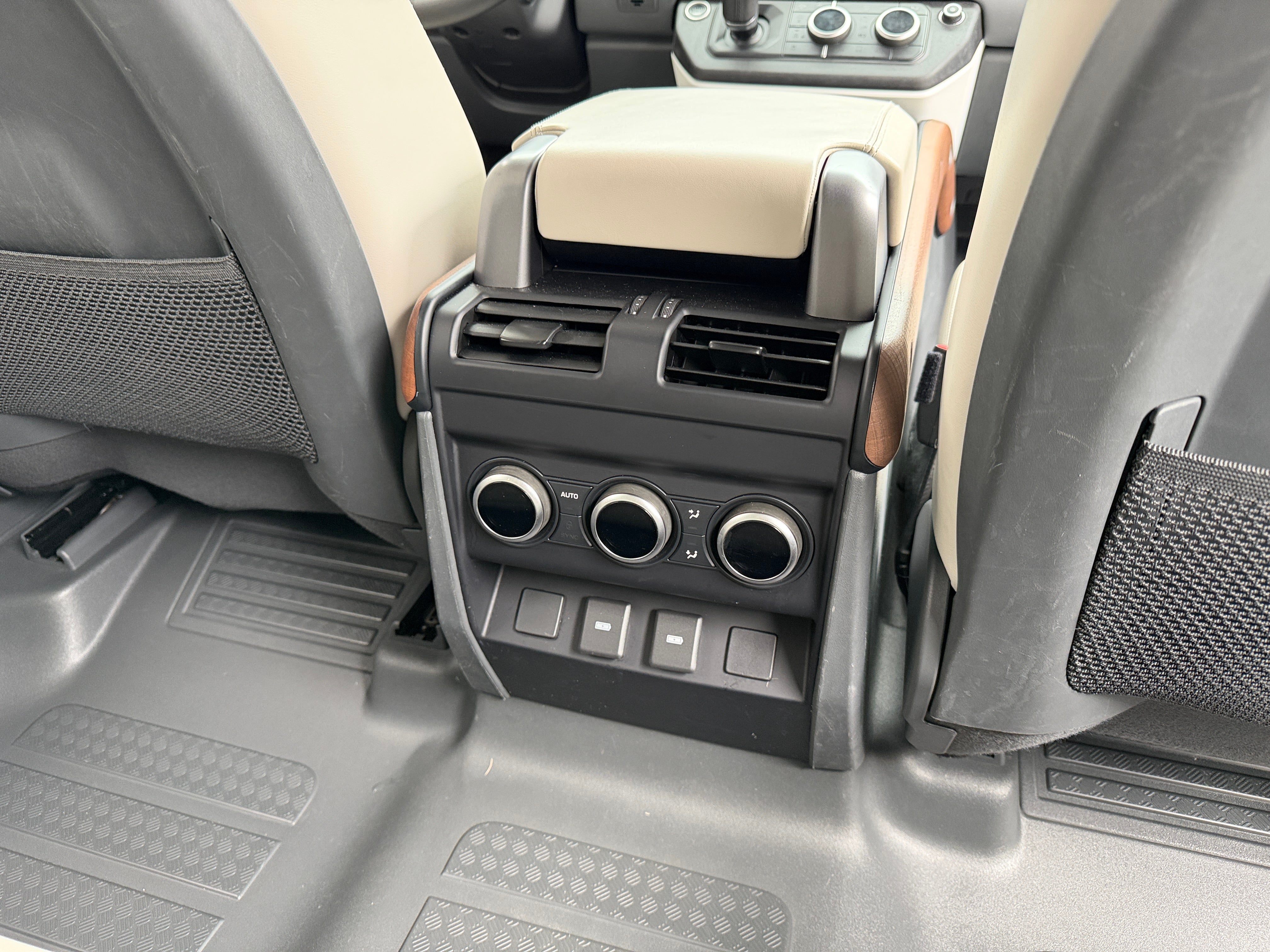 2024 Land Rover Defender