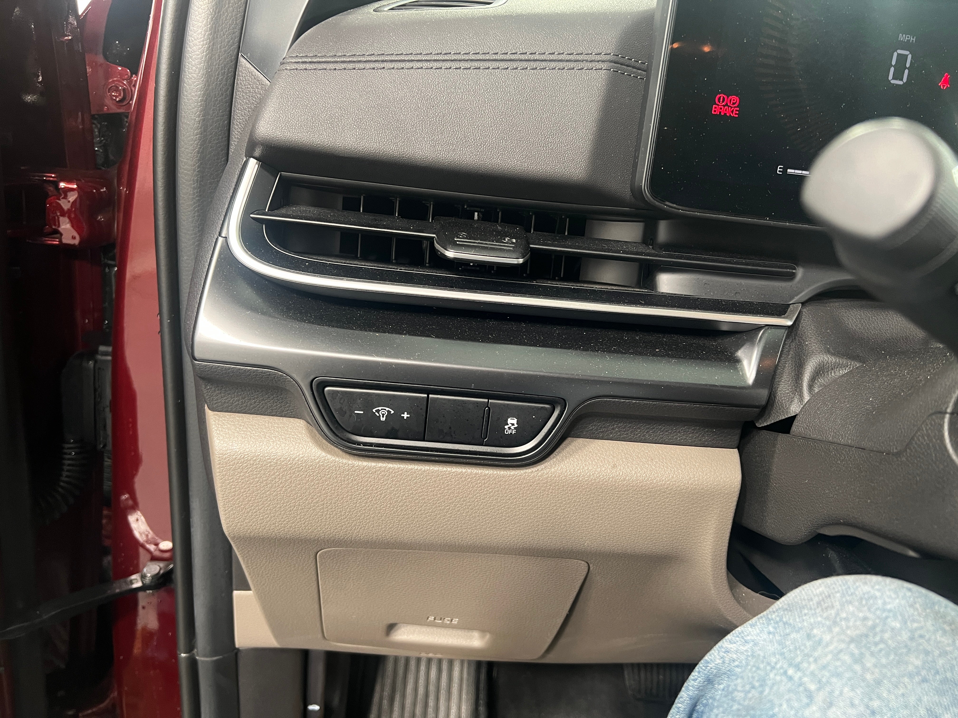 2026 Kia Carnival LXS - Photo 14