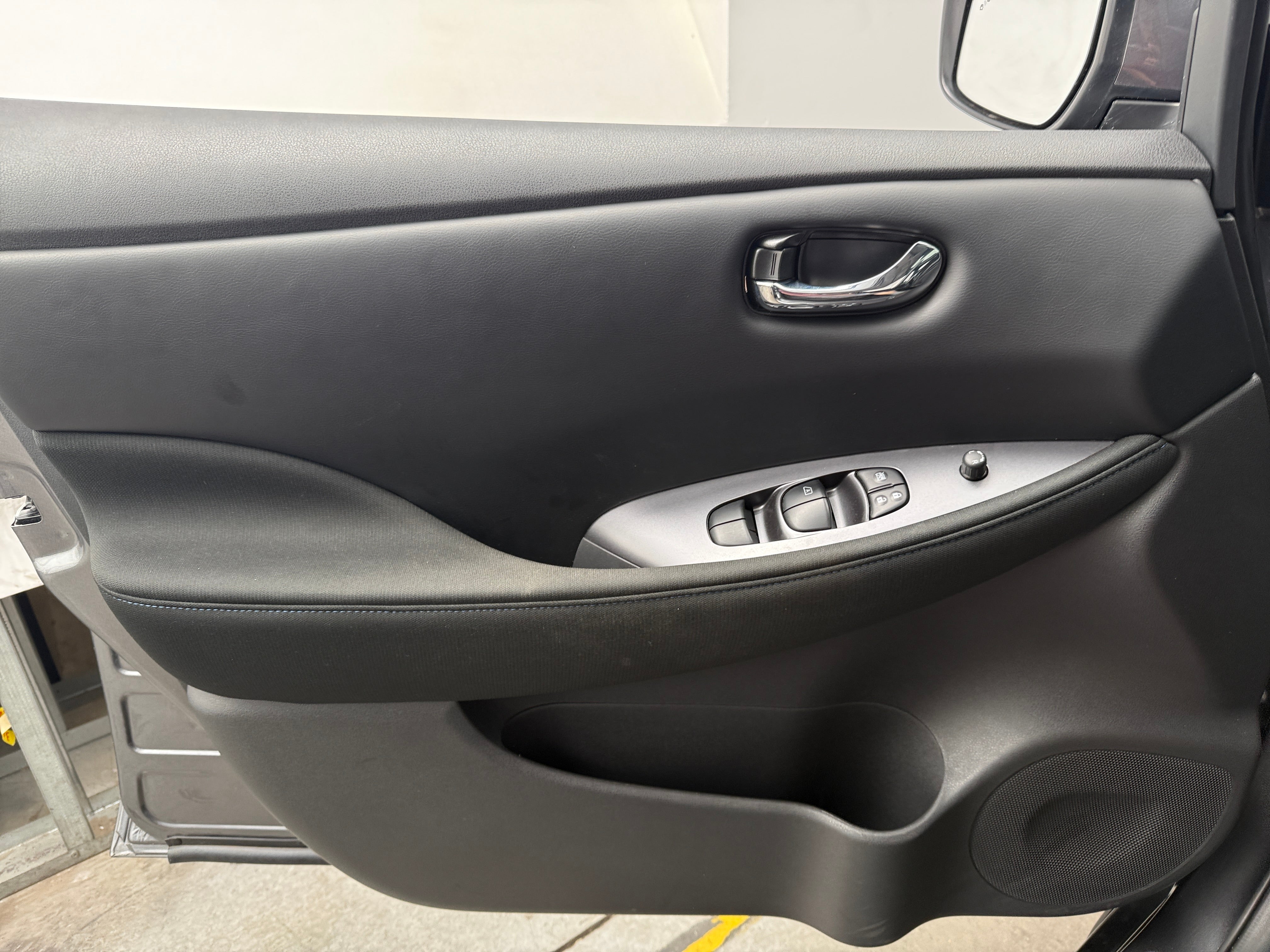 Used 2025 Nissan Leaf S with VIN 1N4AZ1BV8SC550188 for sale in Pewaukee, WI
