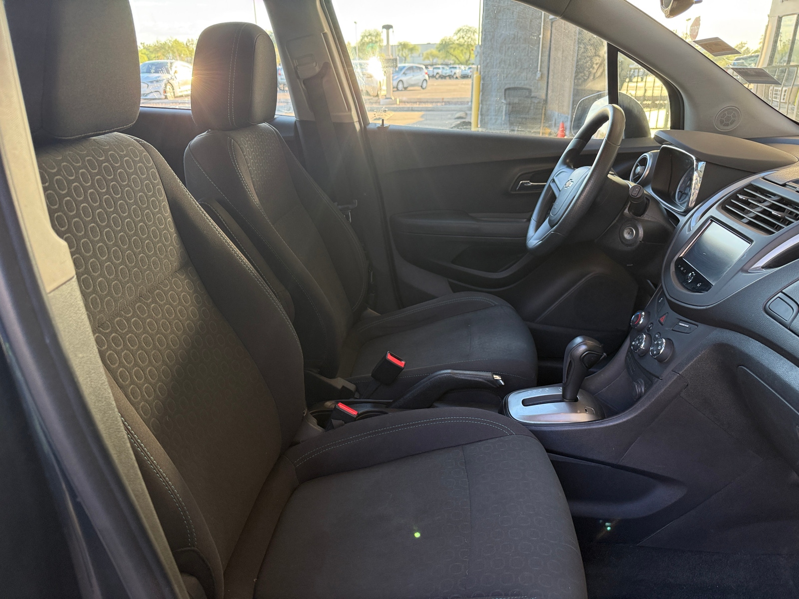 Thumbnail: 2016 Chevrolet Trax - 2