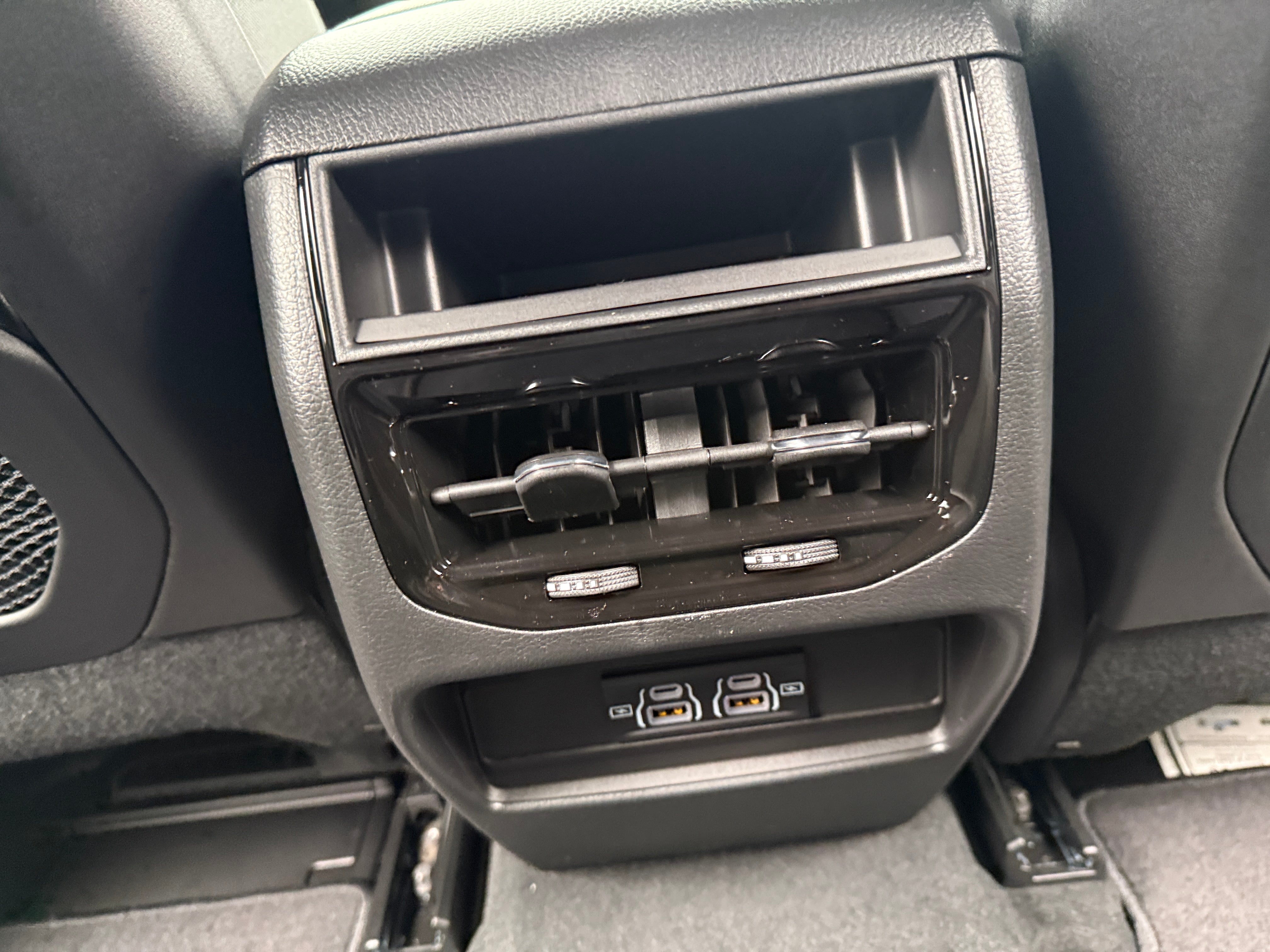 2027 Jeep Grand Cherokee