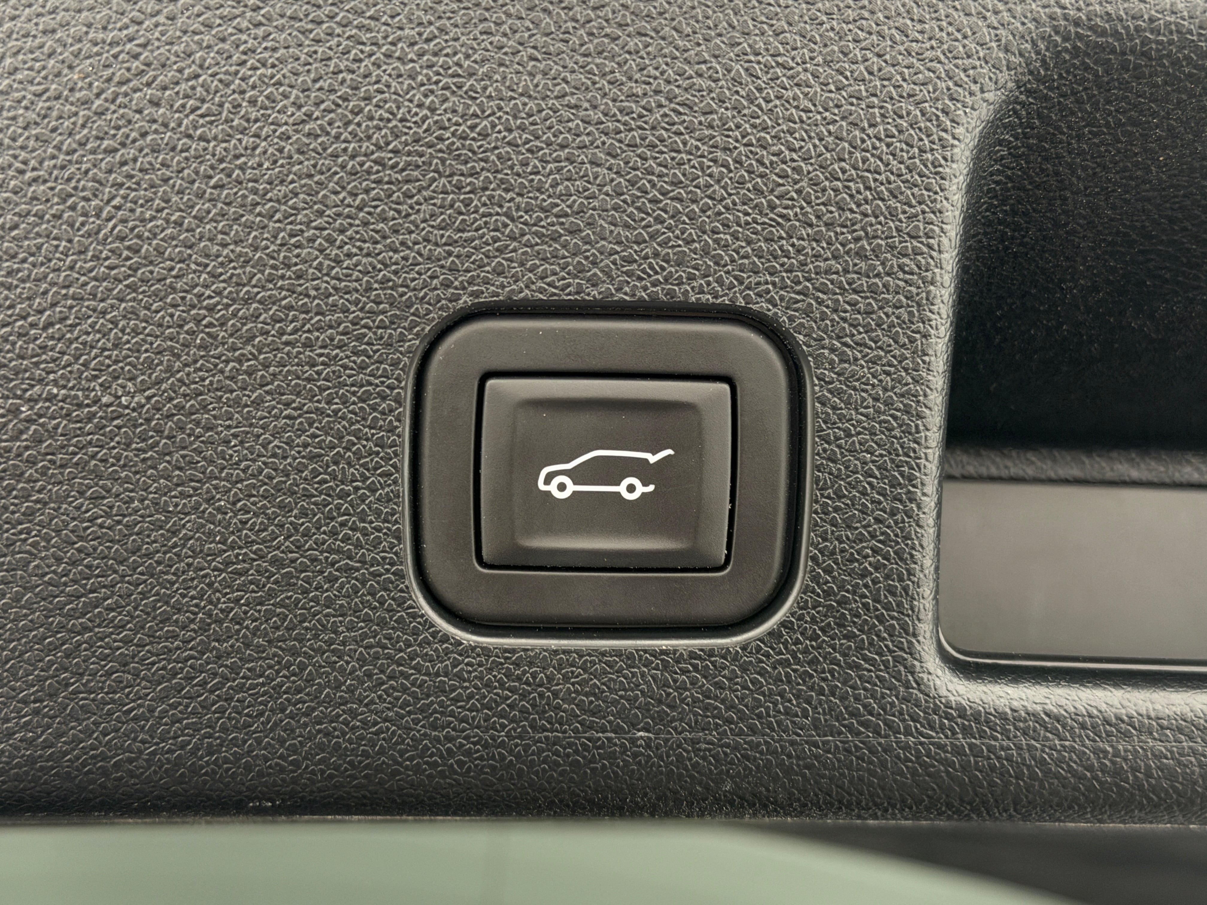 Used 2024 Chevrolet Equinox EV LT with VIN 3GN7DLRP6RS271274 for sale in Oak Creek, WI