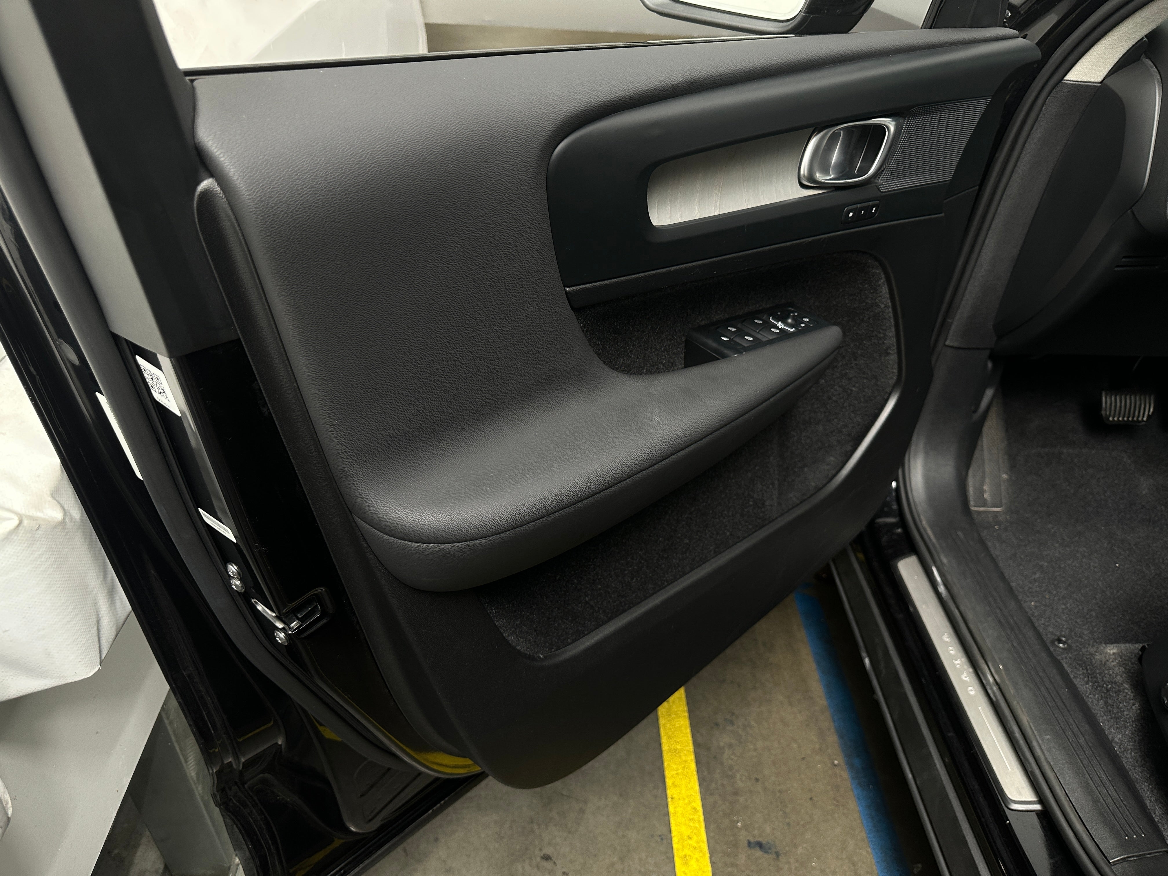 2026 Volvo XC40 Plus