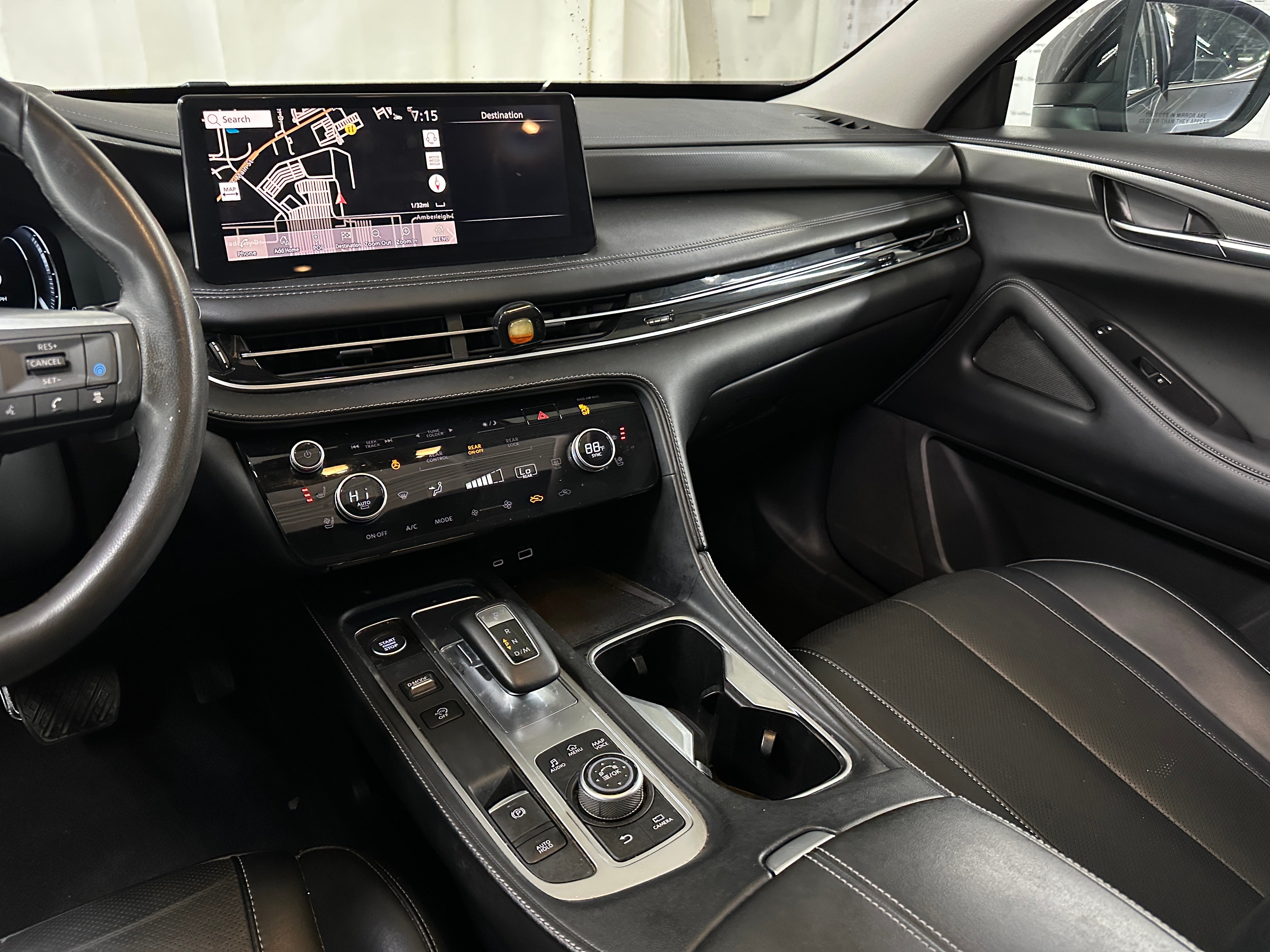 2024 INFINITI QX60 LUXE