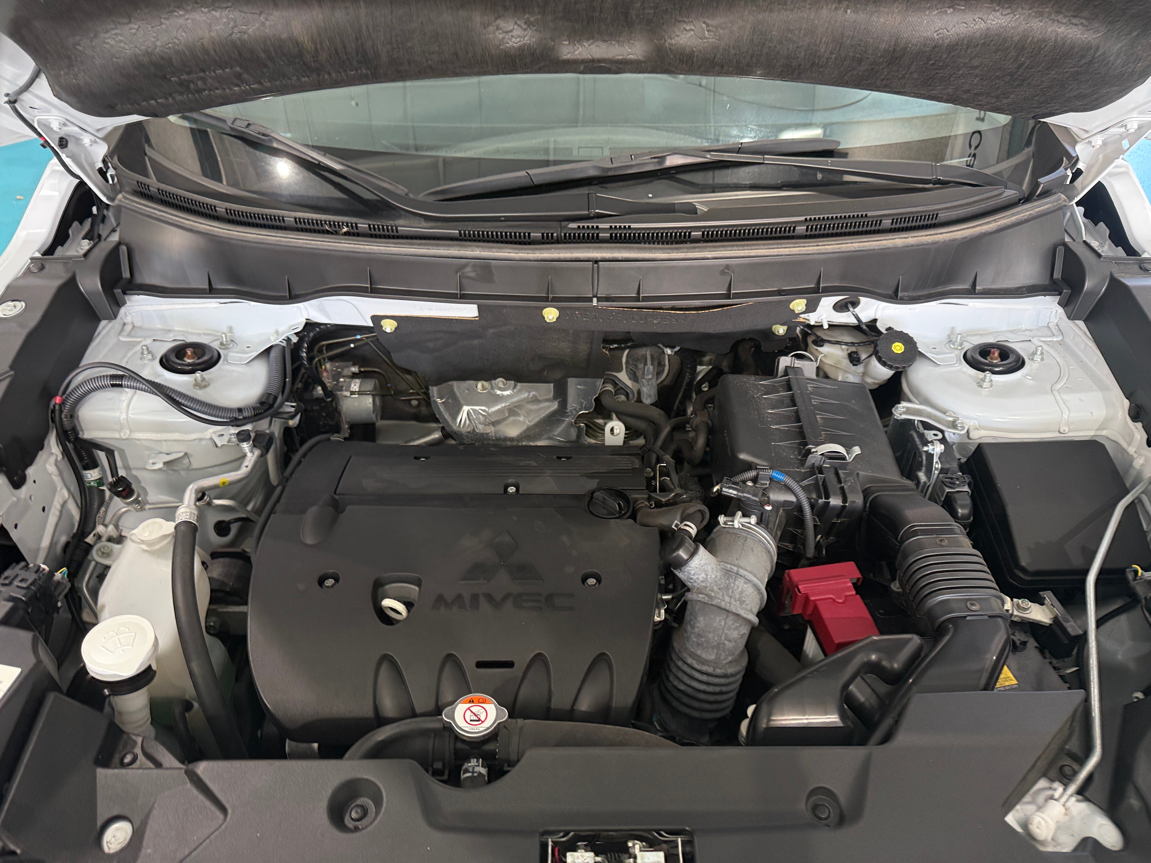 2025 Mitsubishi Outlander Sport ES