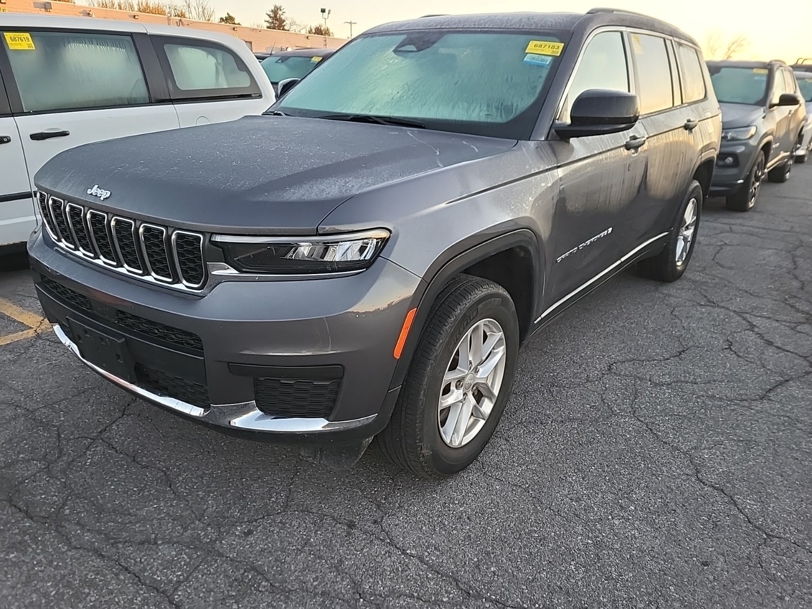 2023 Jeep Grand Cherokee L Laredo