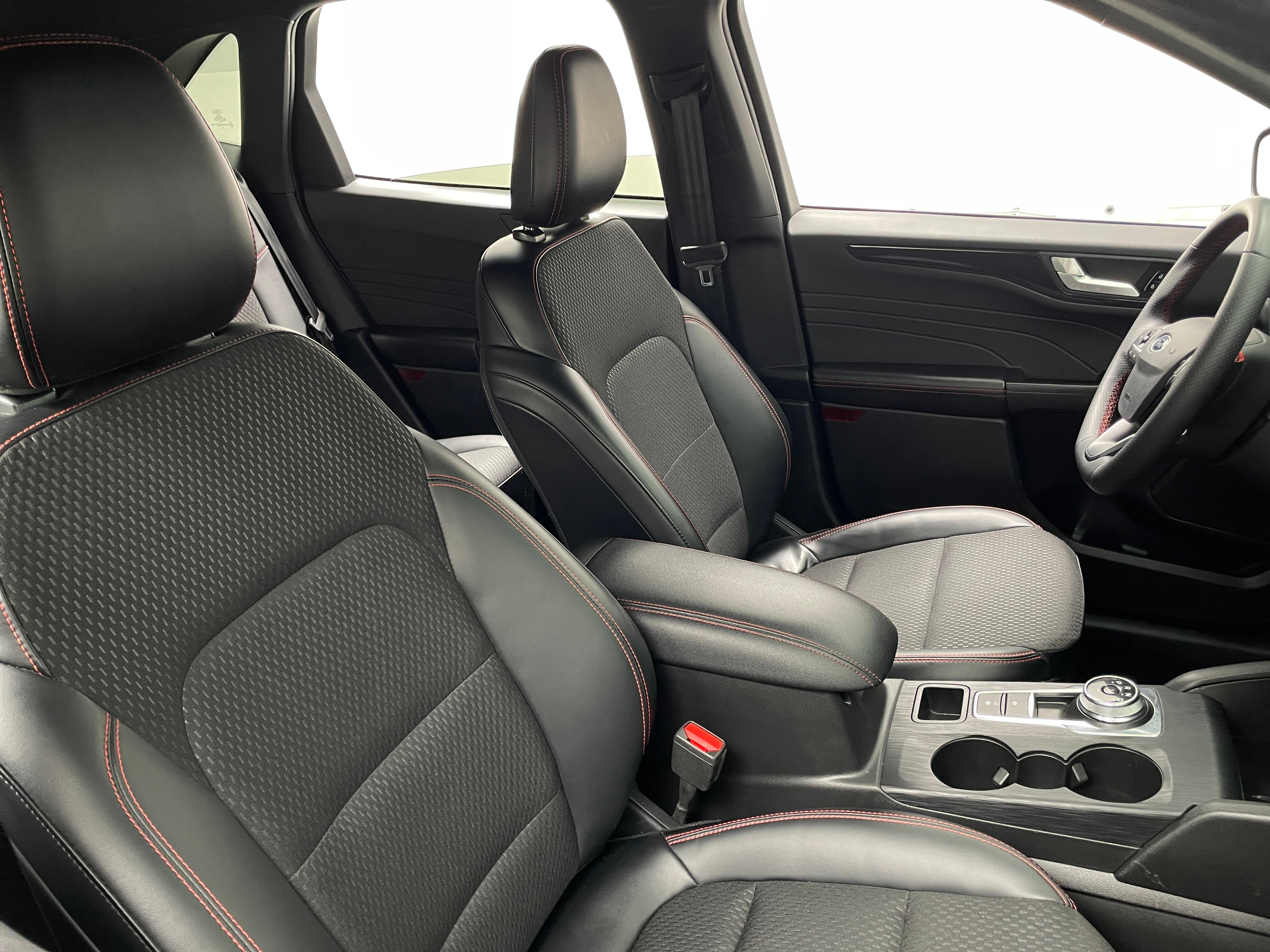 2025 Ford Escape Hybrid