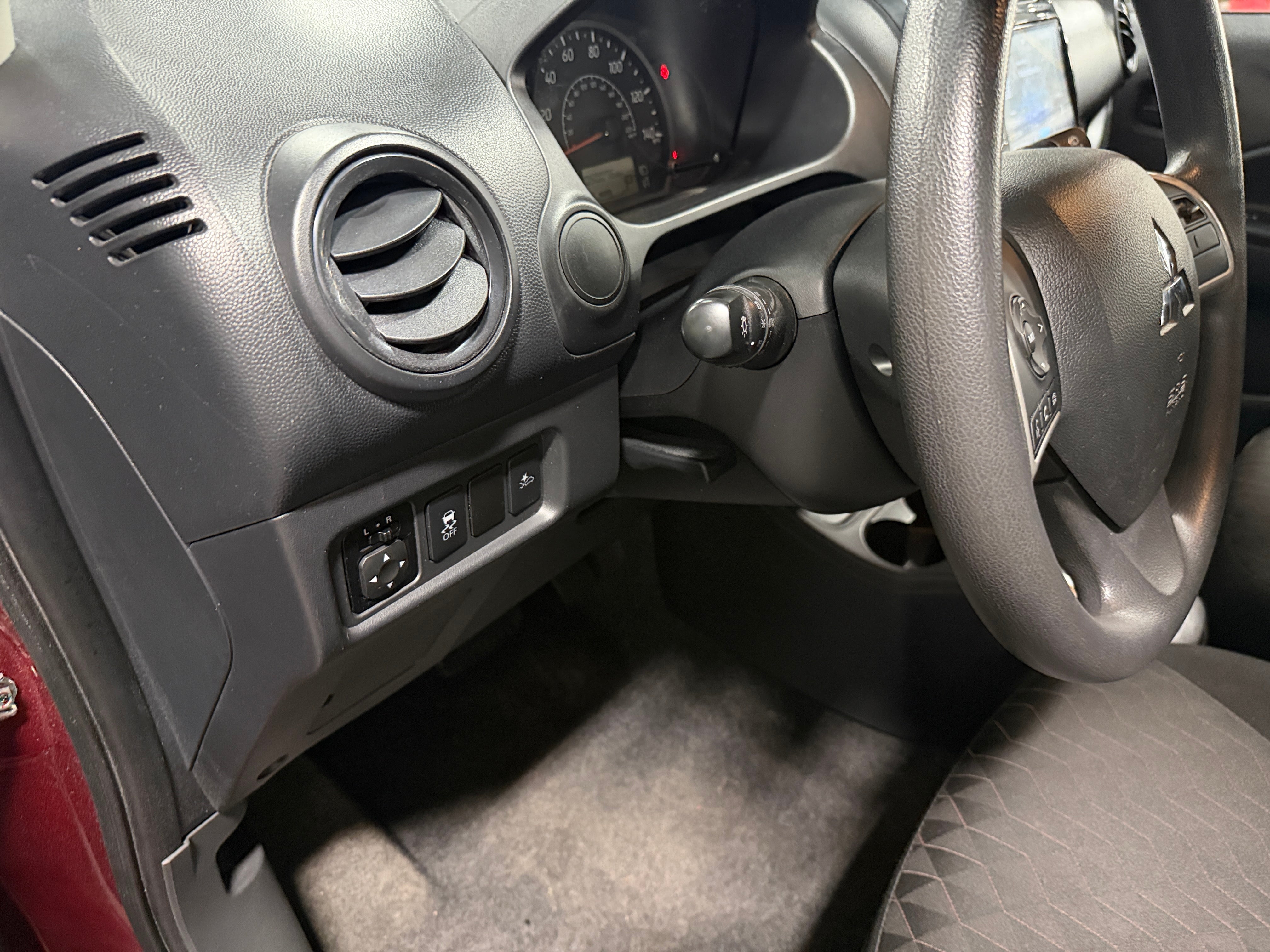 2024 Mitsubishi Mirage ES