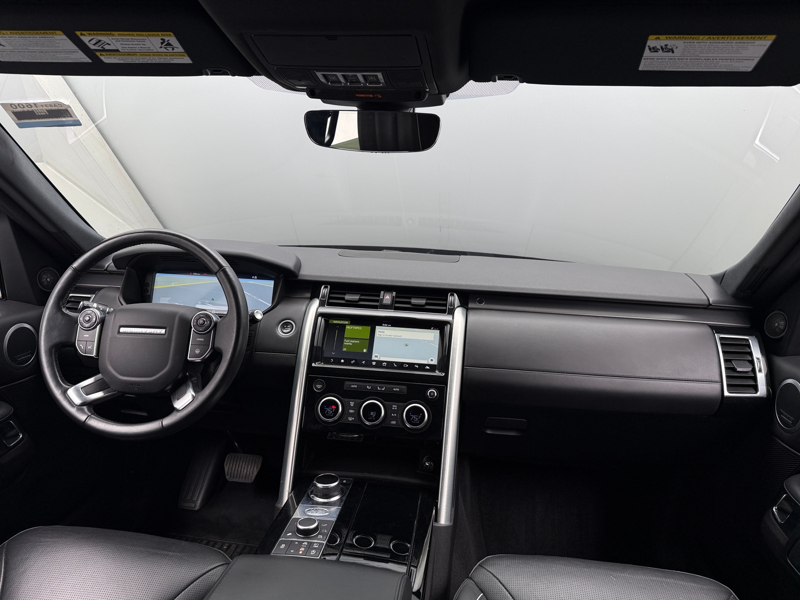 Thumbnail: 2018 Land Rover Discovery - 2