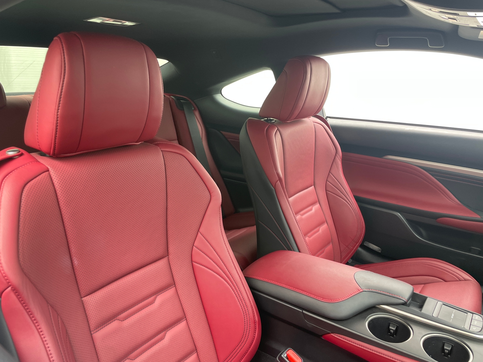 Thumbnail: 2017 Lexus RC - 2