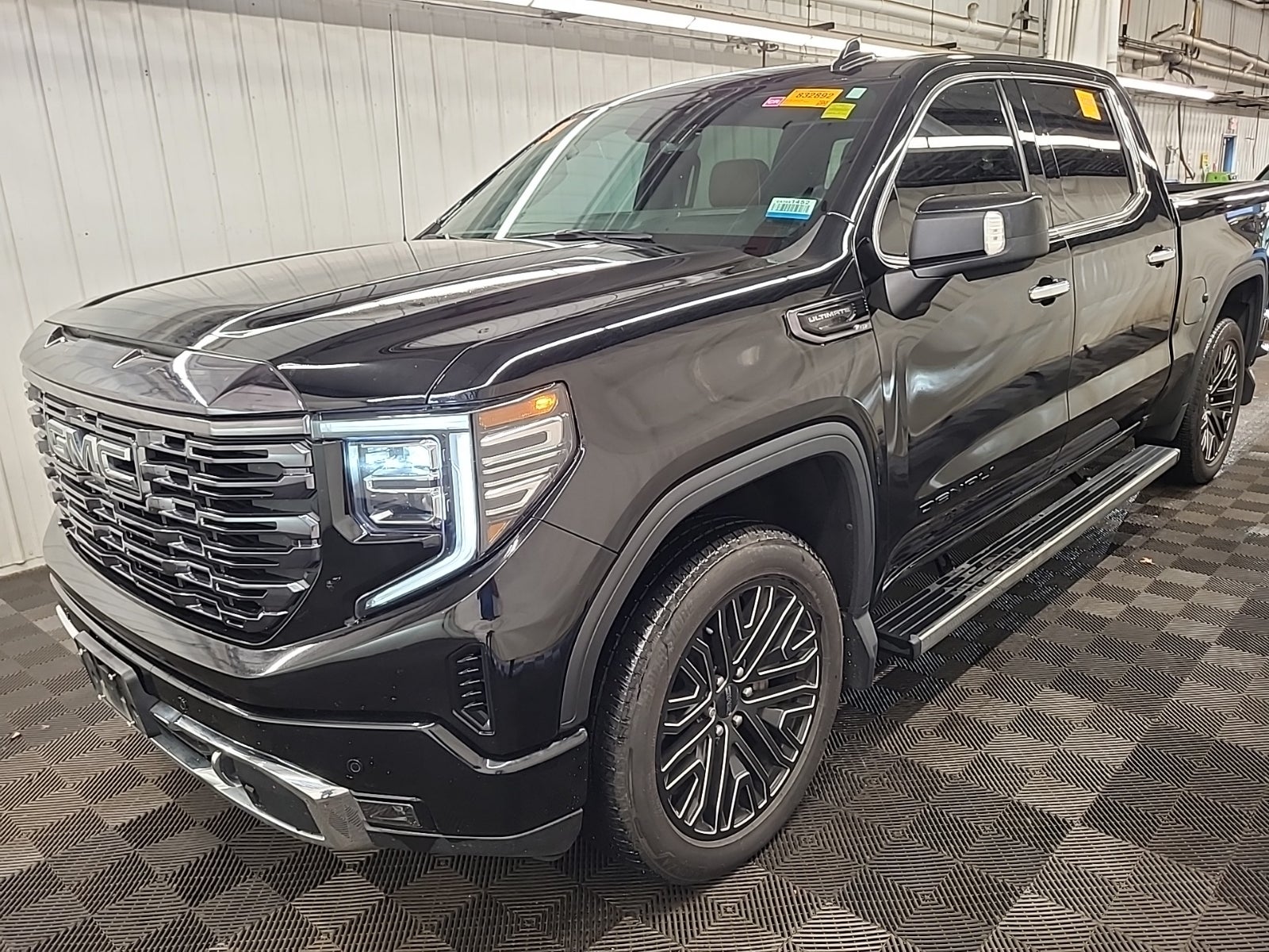2022 GMC Sierra 1500 4WD Crew Cab 147" Denali Ultimate