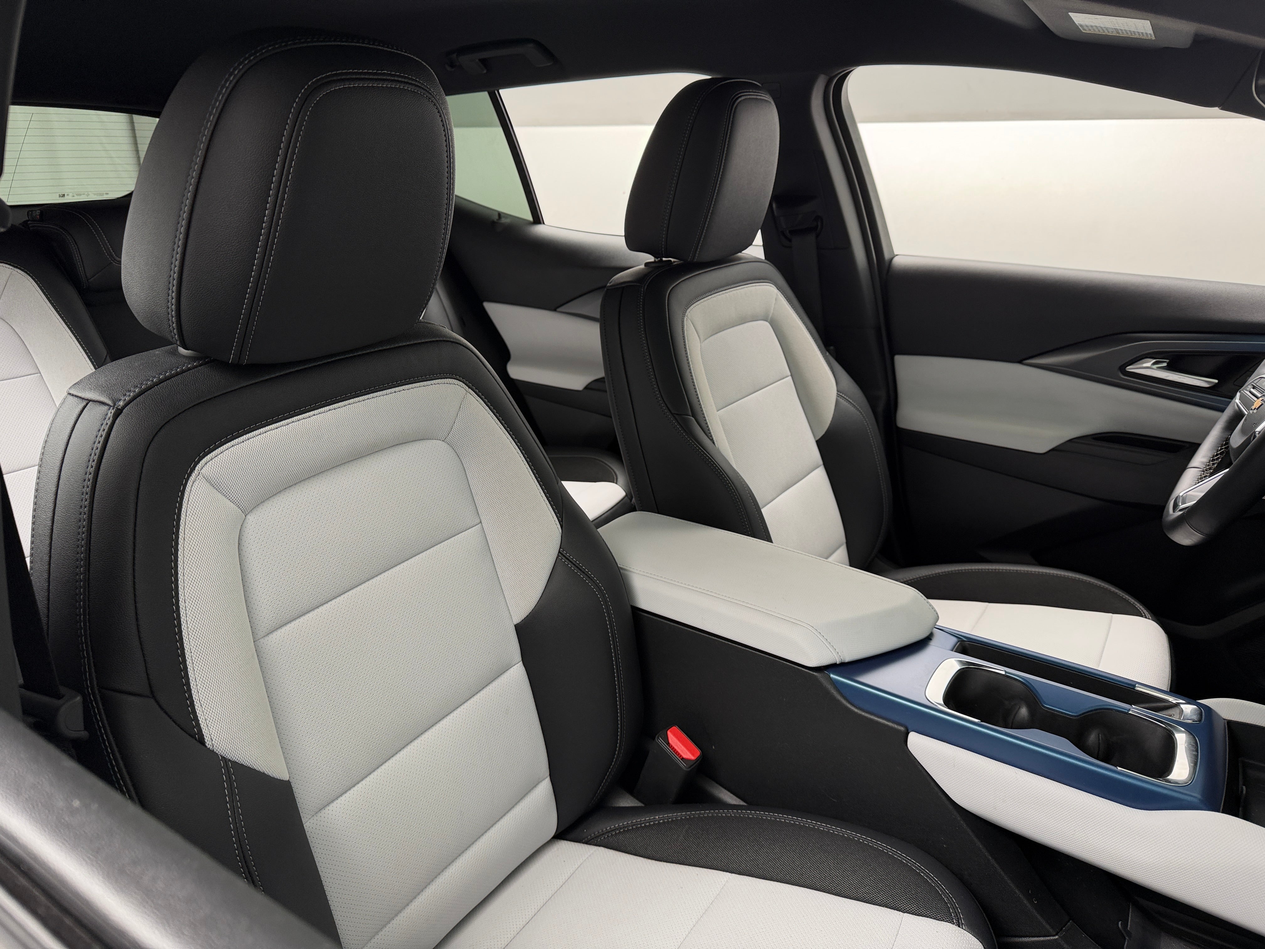 Used 2026 Chevrolet Equinox EV 2LT with VIN 3GN7DNRP5TS148326 for sale in Auburn, WA