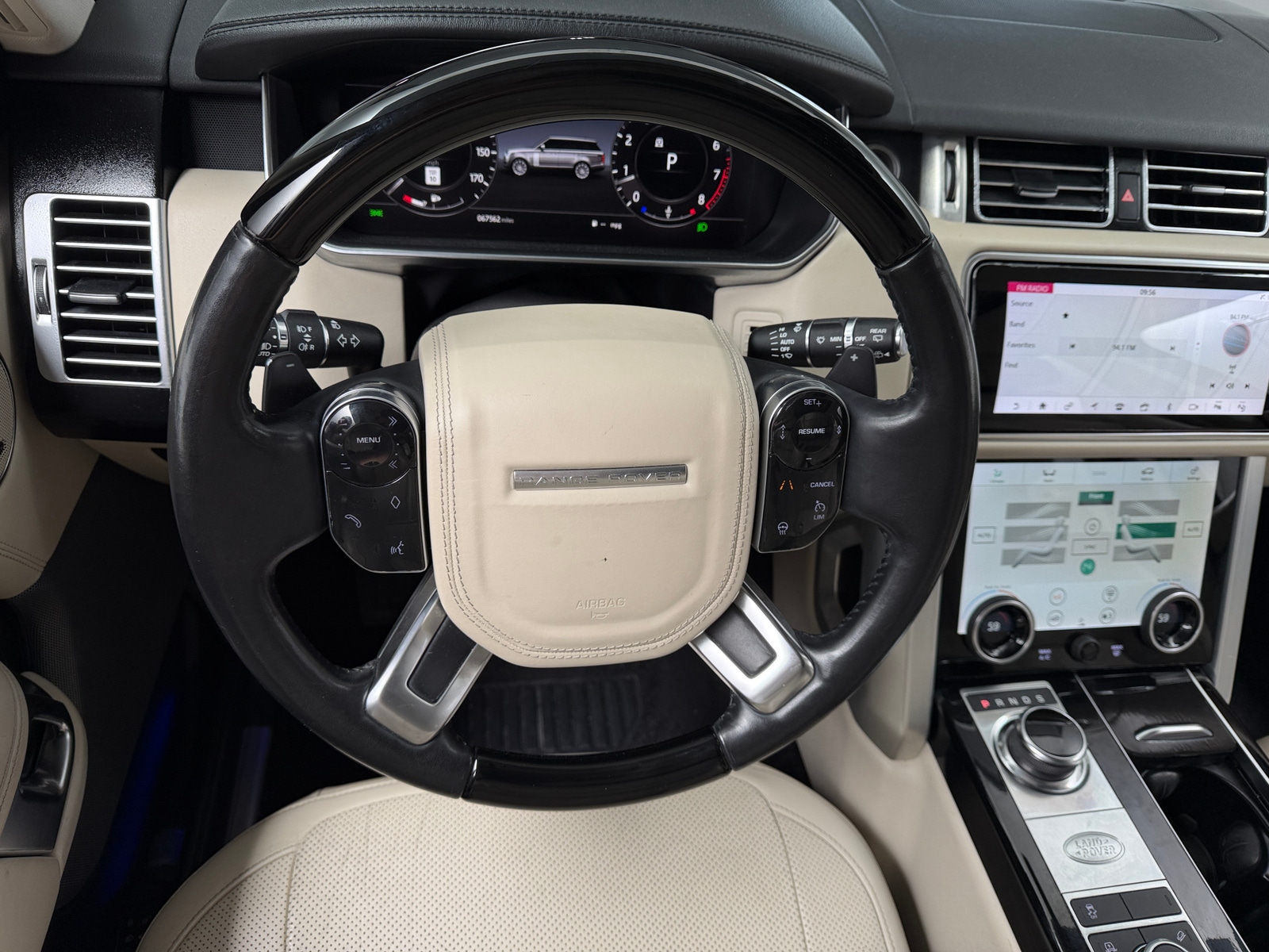 Thumbnail: 2020 Land Rover Range Rover - 4