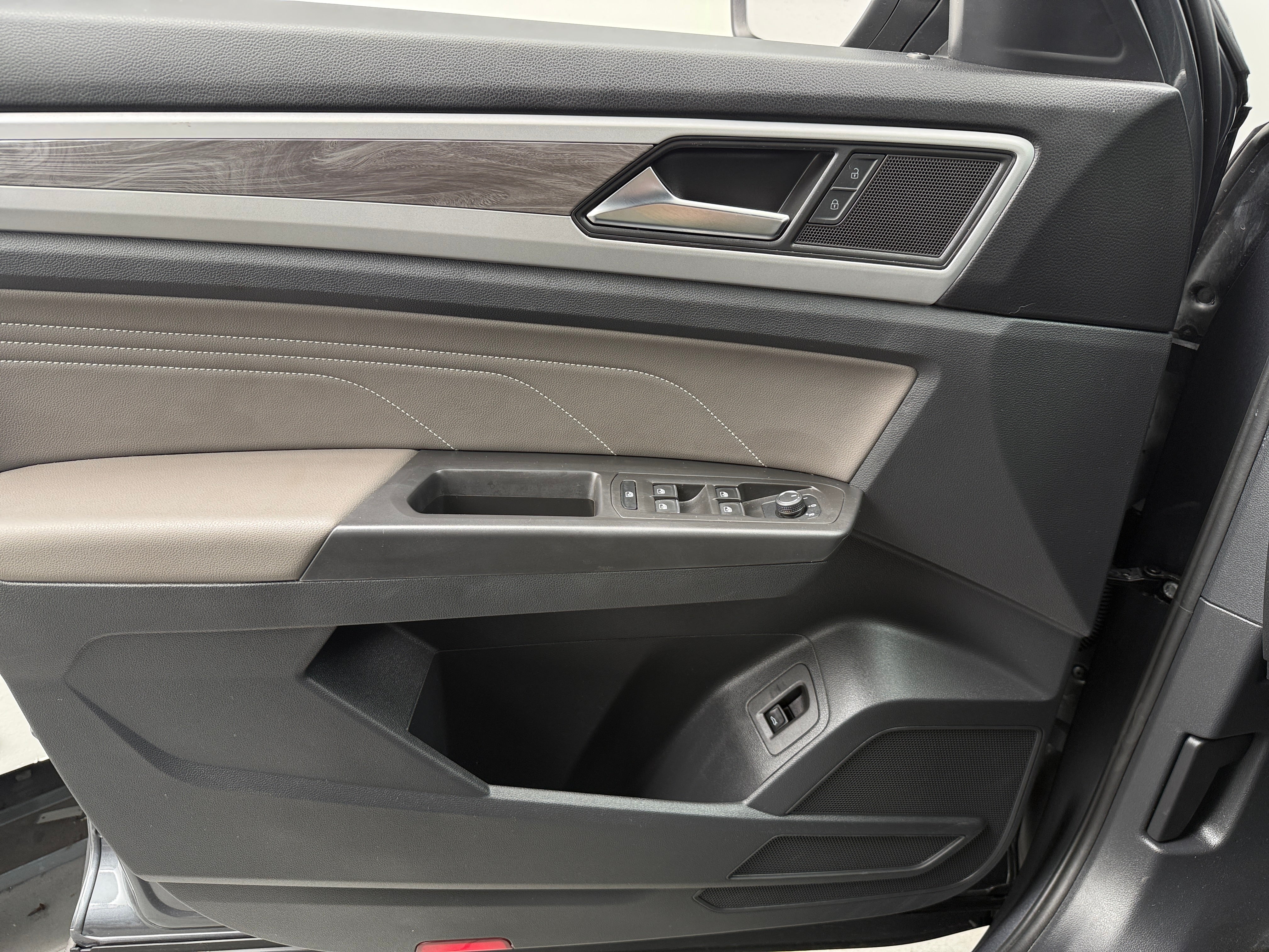 2023 Volkswagen Atlas Cross Sport