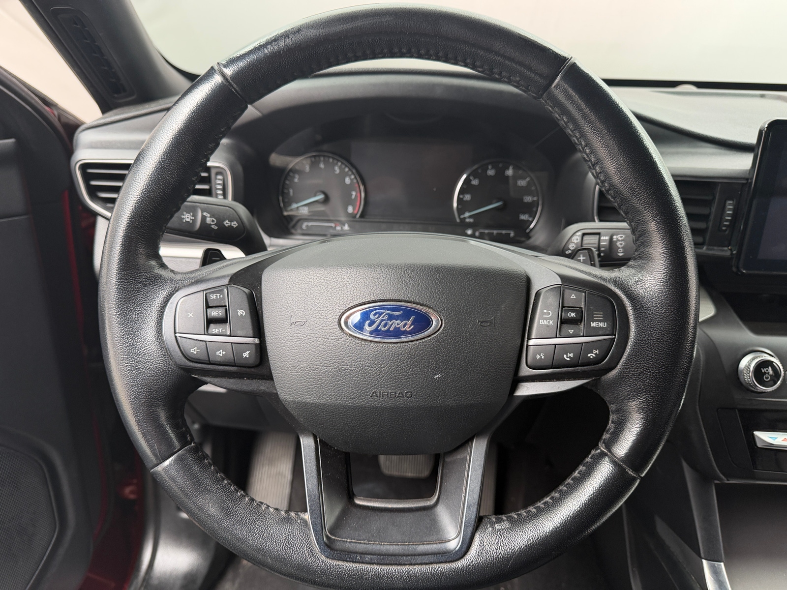 Thumbnail: 2020 Ford Explorer - 4