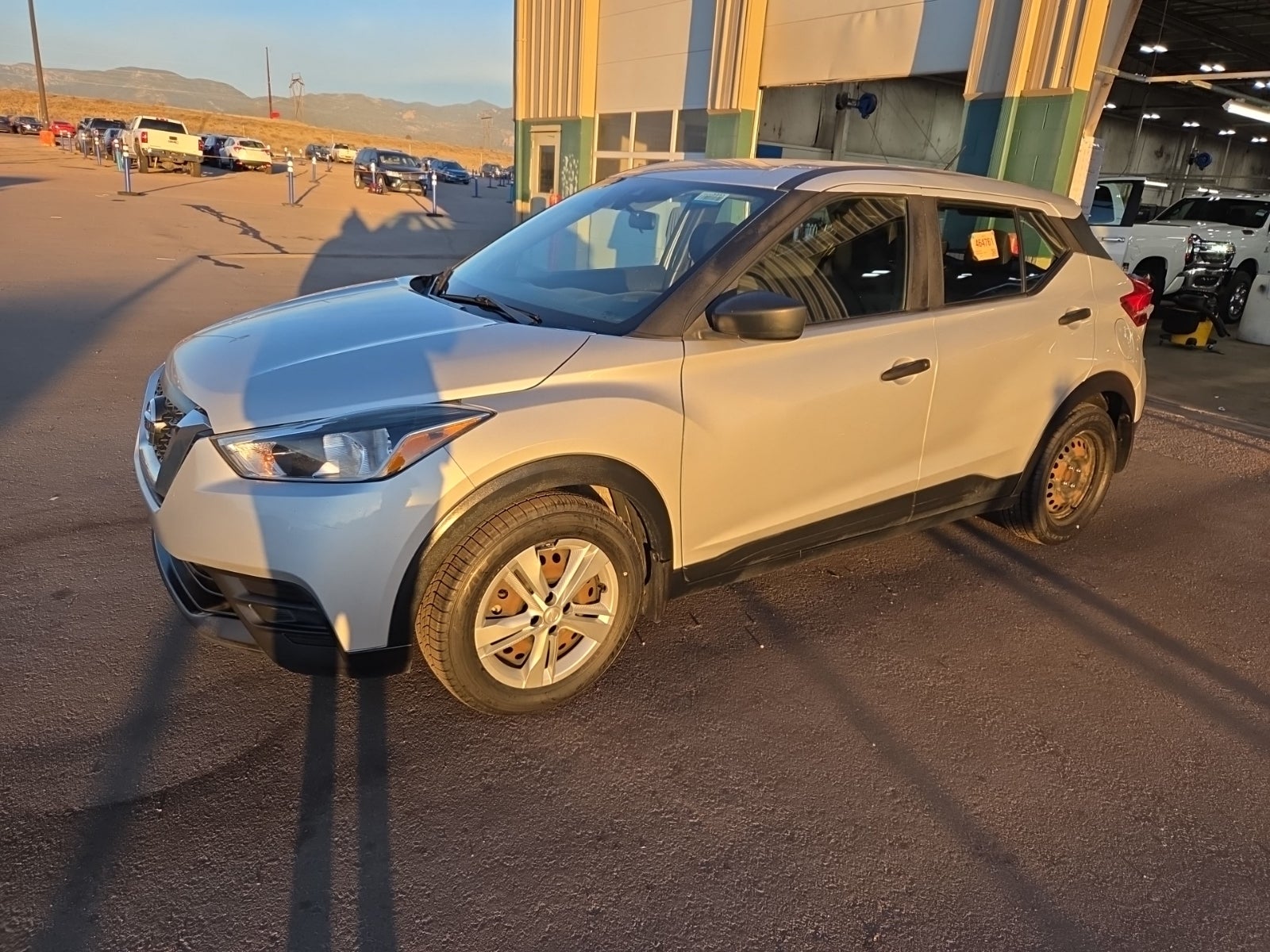 2020 Nissan Kicks S