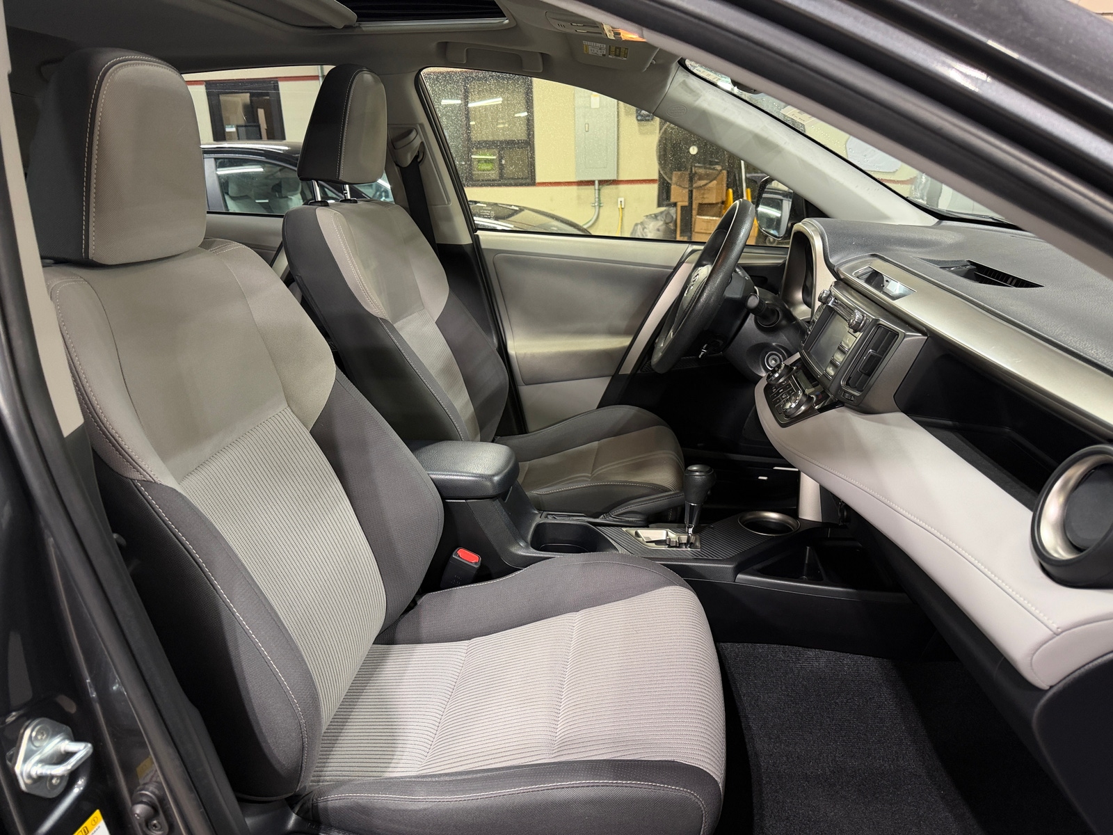 Thumbnail: 2013 Toyota RAV4 - 2