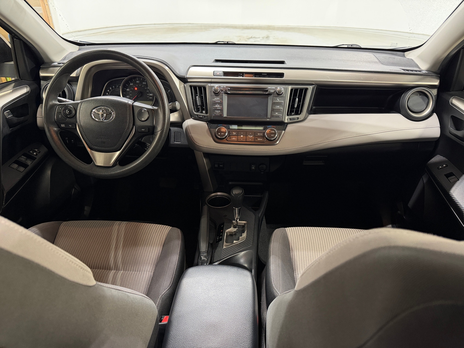 Thumbnail: 2013 Toyota RAV4 - 3