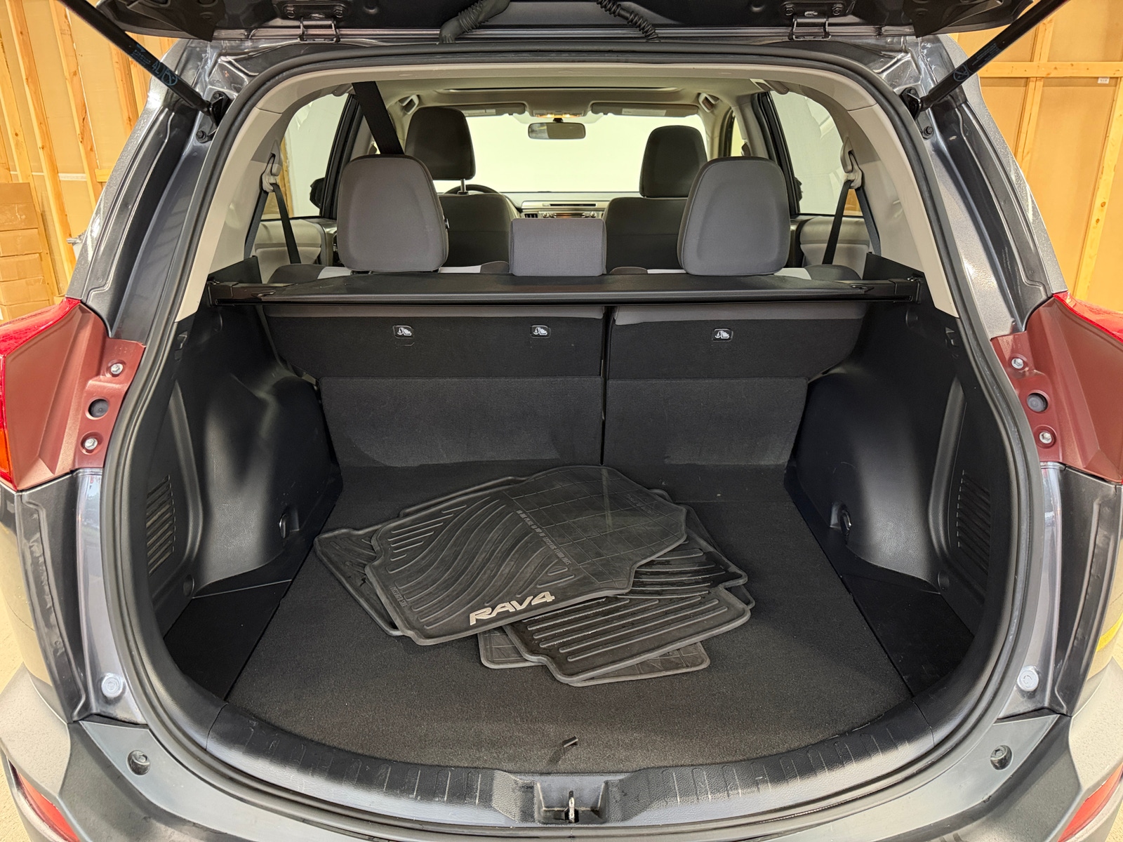Thumbnail: 2013 Toyota RAV4 - 7