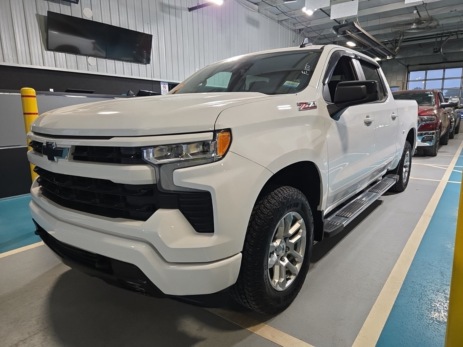 2024 Chevrolet Silverado 1500 4WD Crew Cab 147" RST