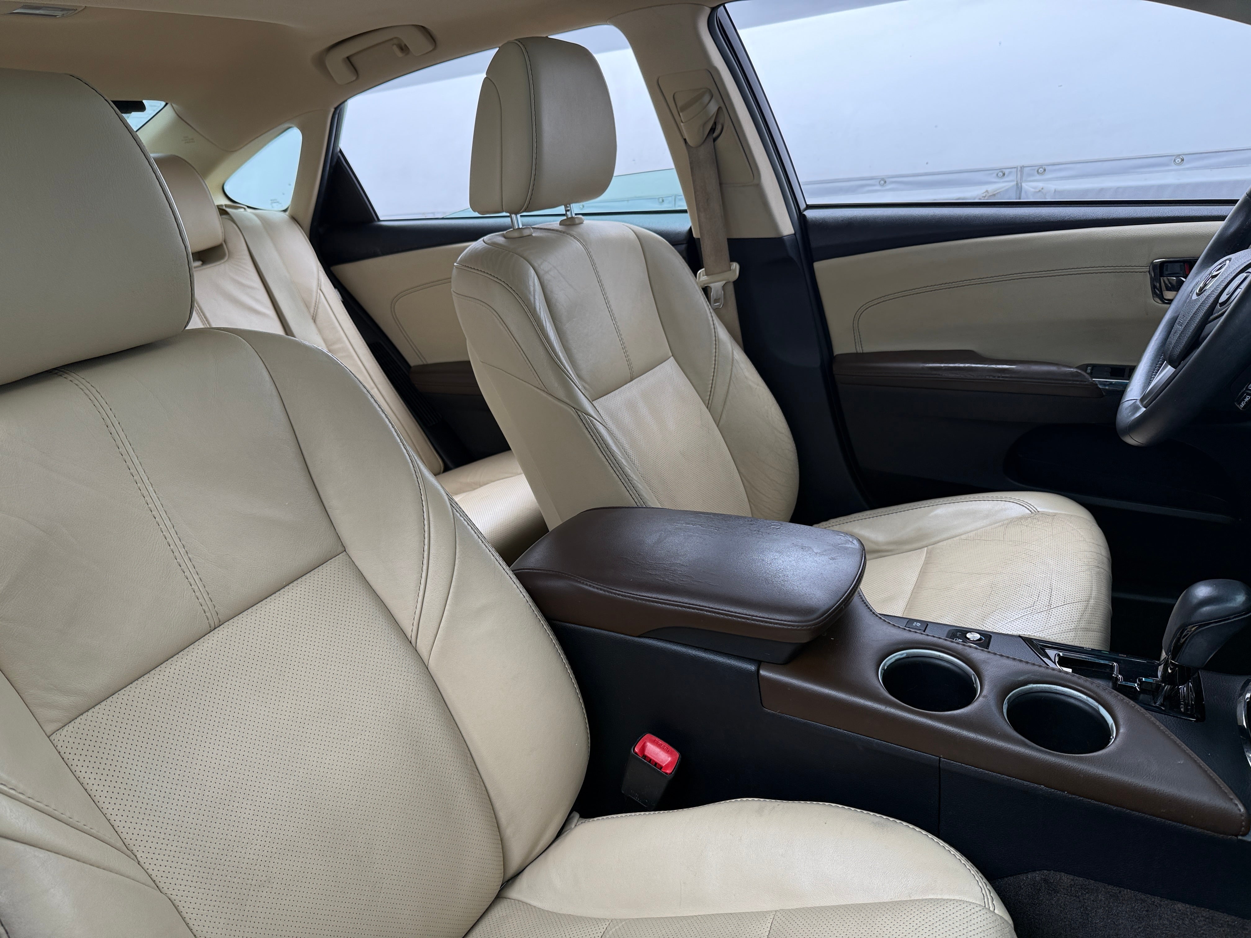 2013 Toyota Avalon Limited Hybrid