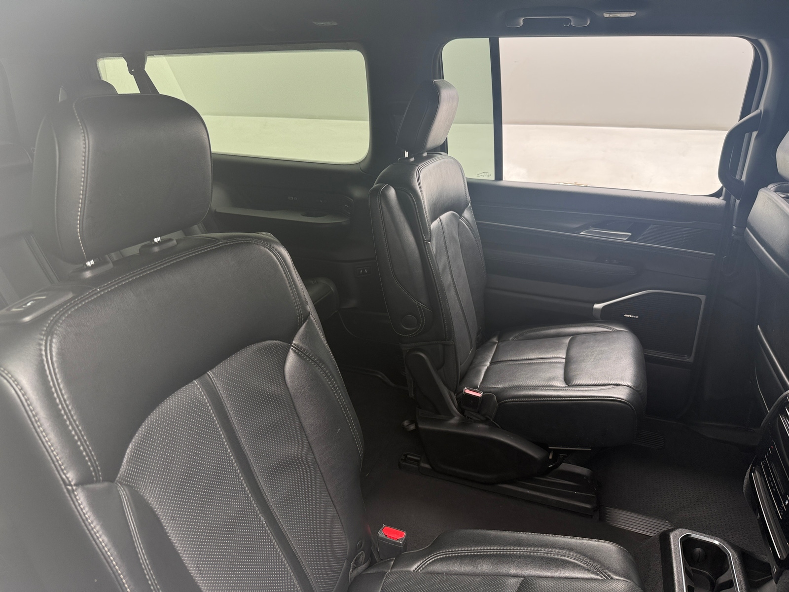 Thumbnail: 2024 Jeep Wagoneer - 5