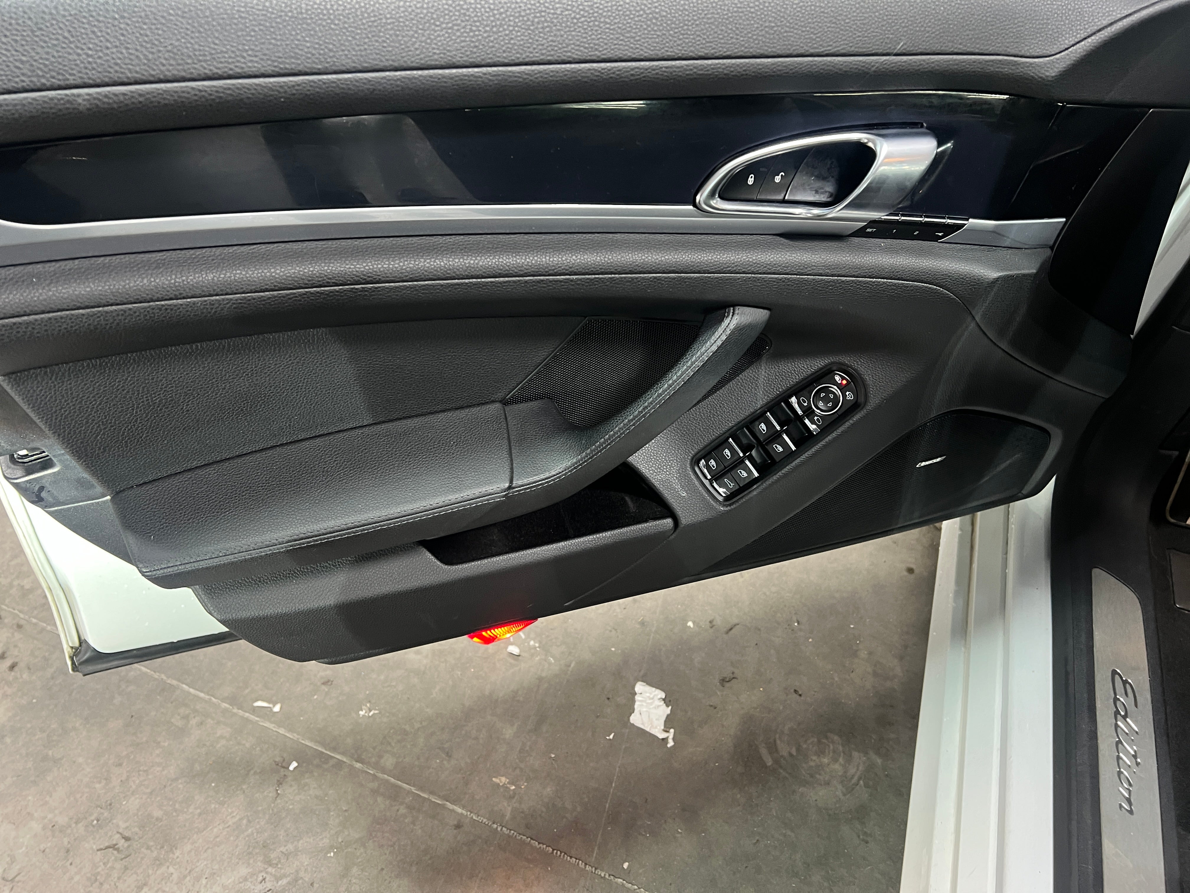 2016 Porsche Panamera