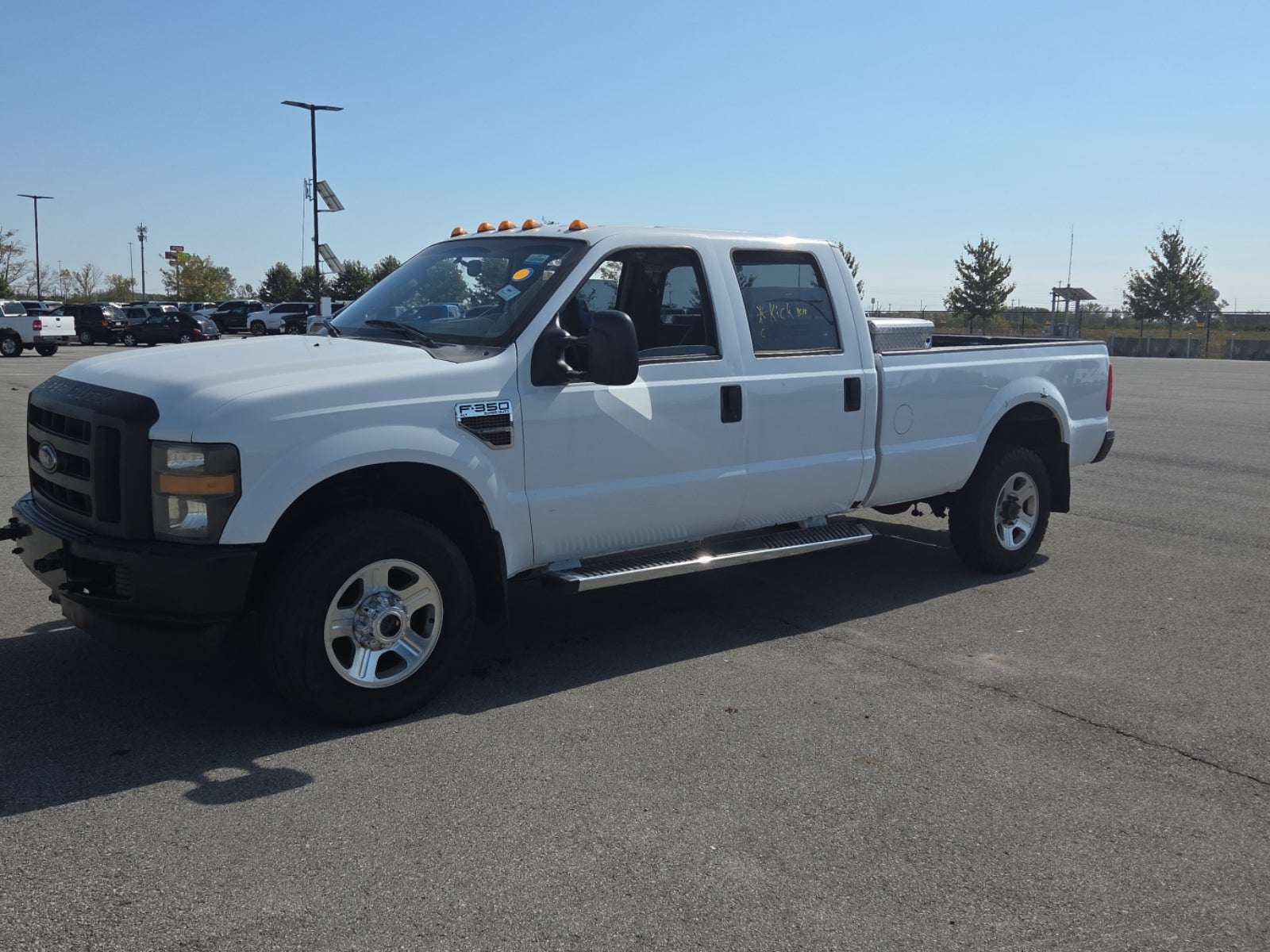 2010 Ford F-350 4WD Crew Cab 156" XL