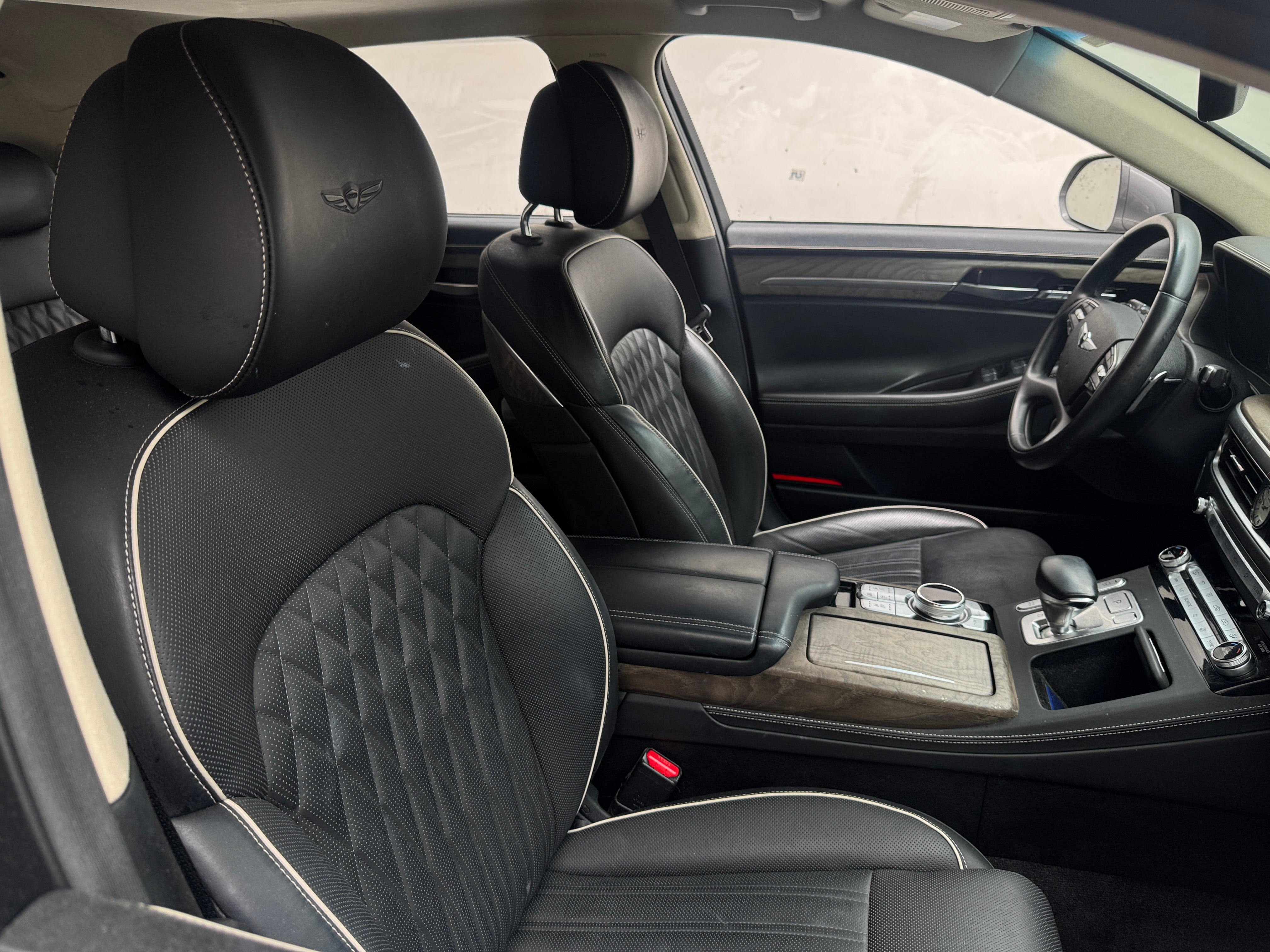 2021 GENESIS G90