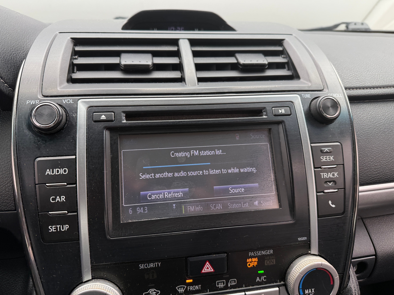 Thumbnail: 2014 Toyota Camry - 4