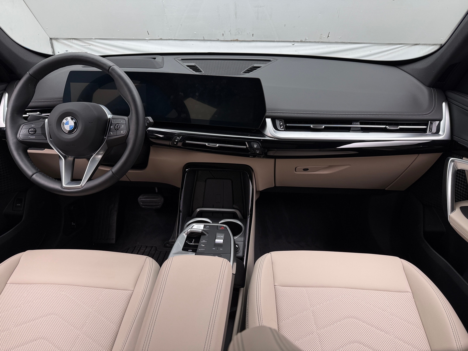Thumbnail: 2025 BMW X1 - 2