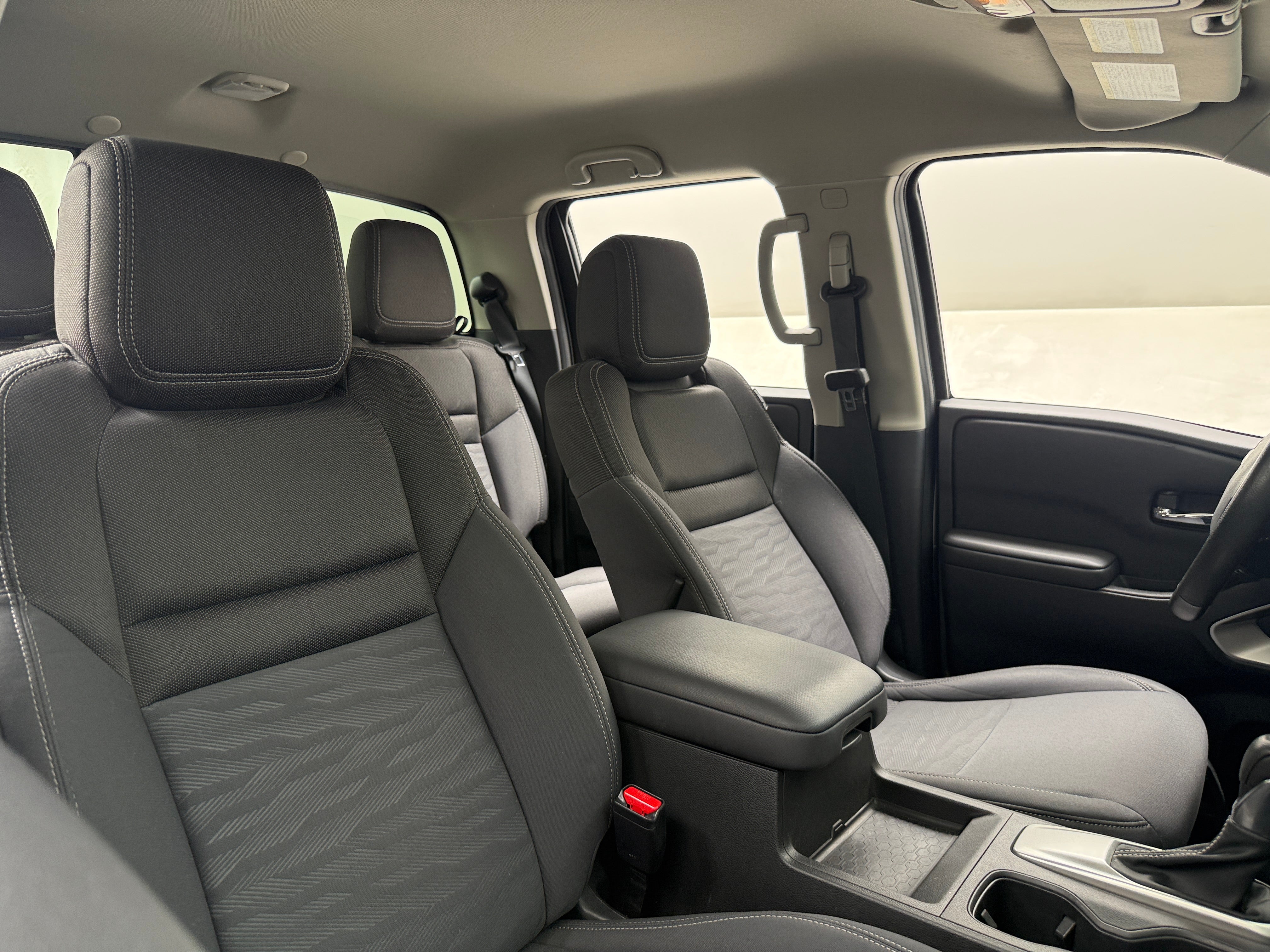 2023 Nissan Frontier SV