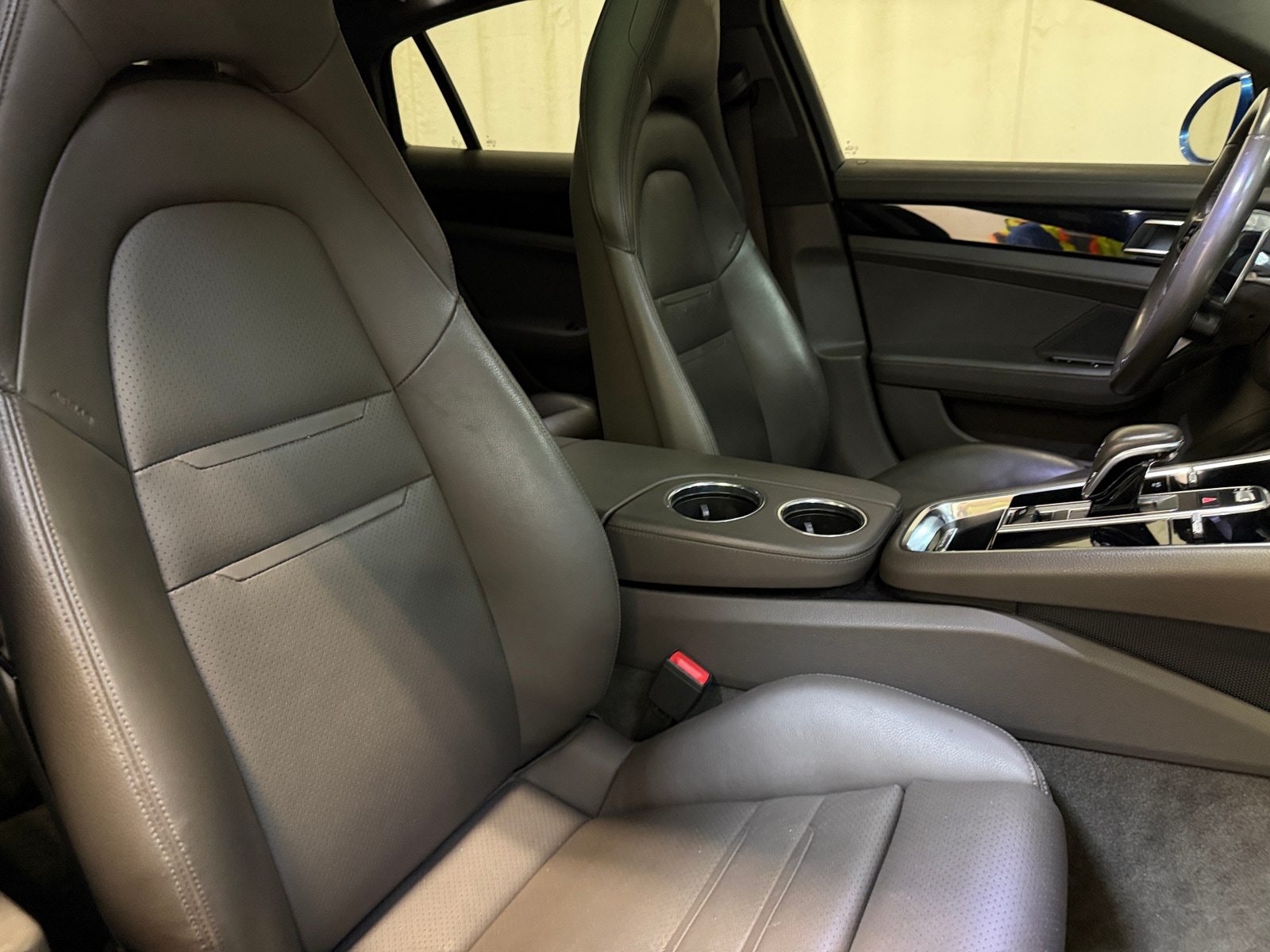 Thumbnail: 2018 Porsche Panamera - 2
