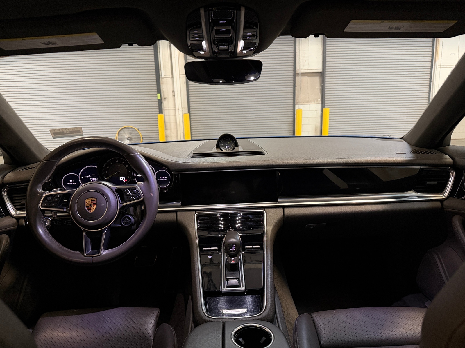 Thumbnail: 2018 Porsche Panamera - 3