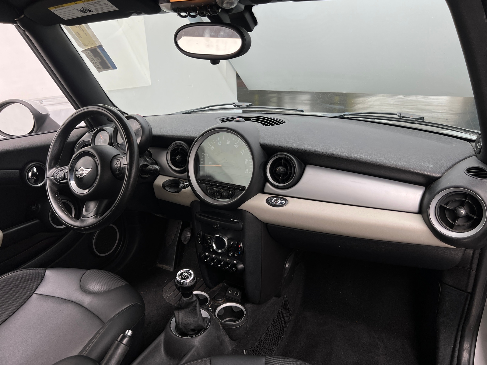 Thumbnail: 2015 MINI Cooper Convertible - 3