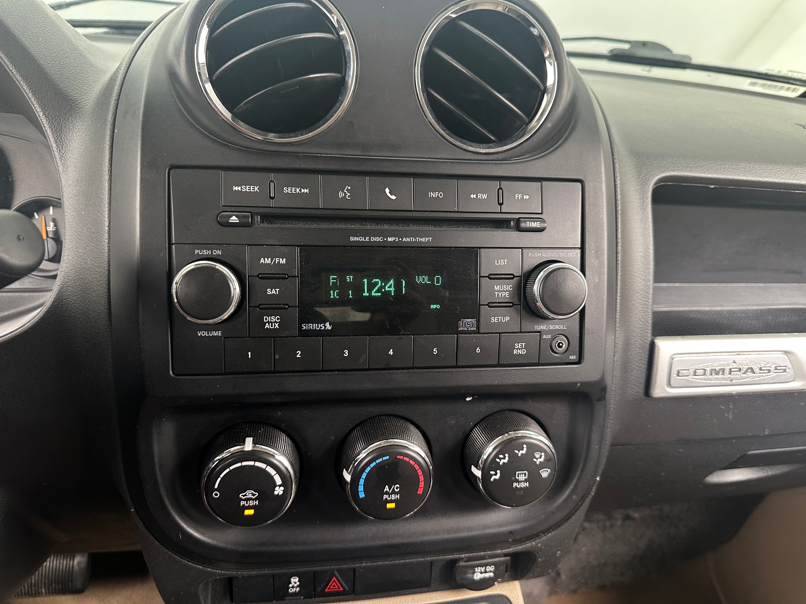 Thumbnail: 2016 Jeep Compass - 4