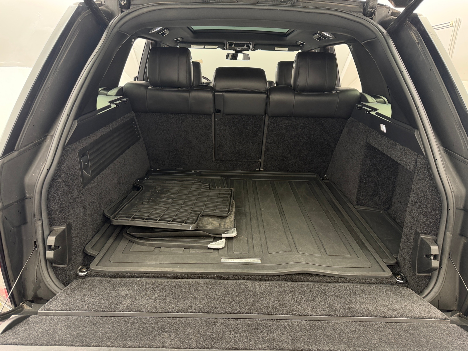 Thumbnail: 2016 Land Rover Range Rover - 6