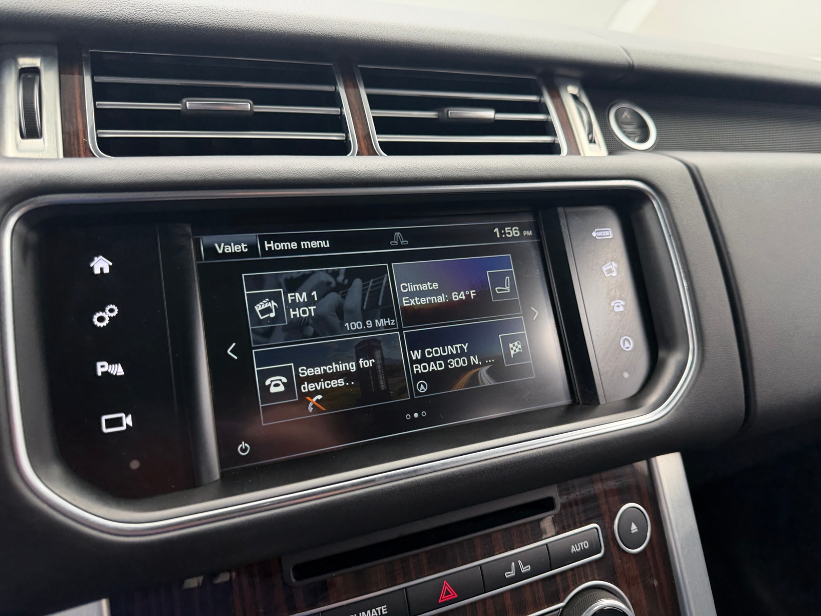 Thumbnail: 2016 Land Rover Range Rover - 3