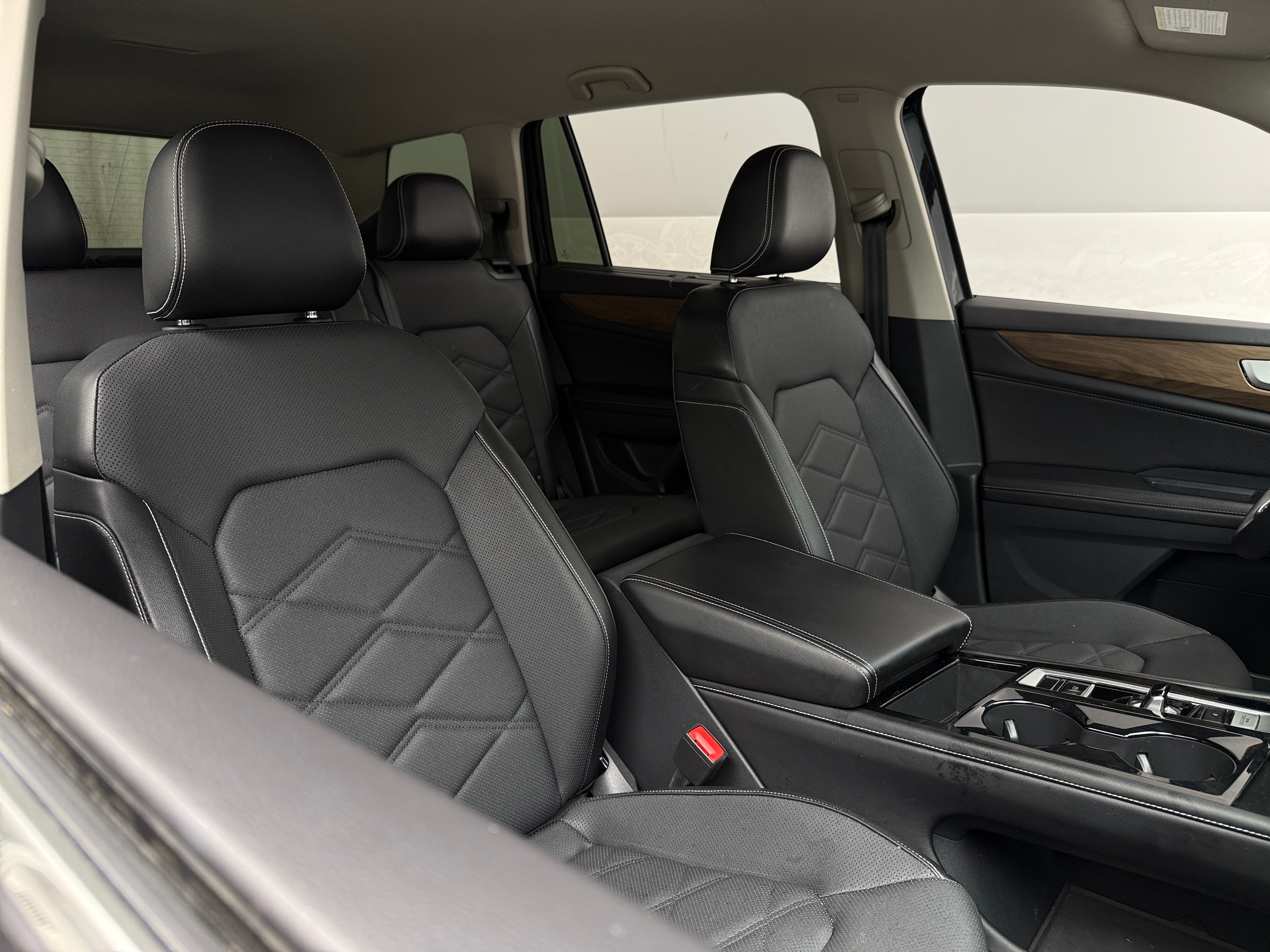 2024 Volkswagen Atlas SE w/Tech