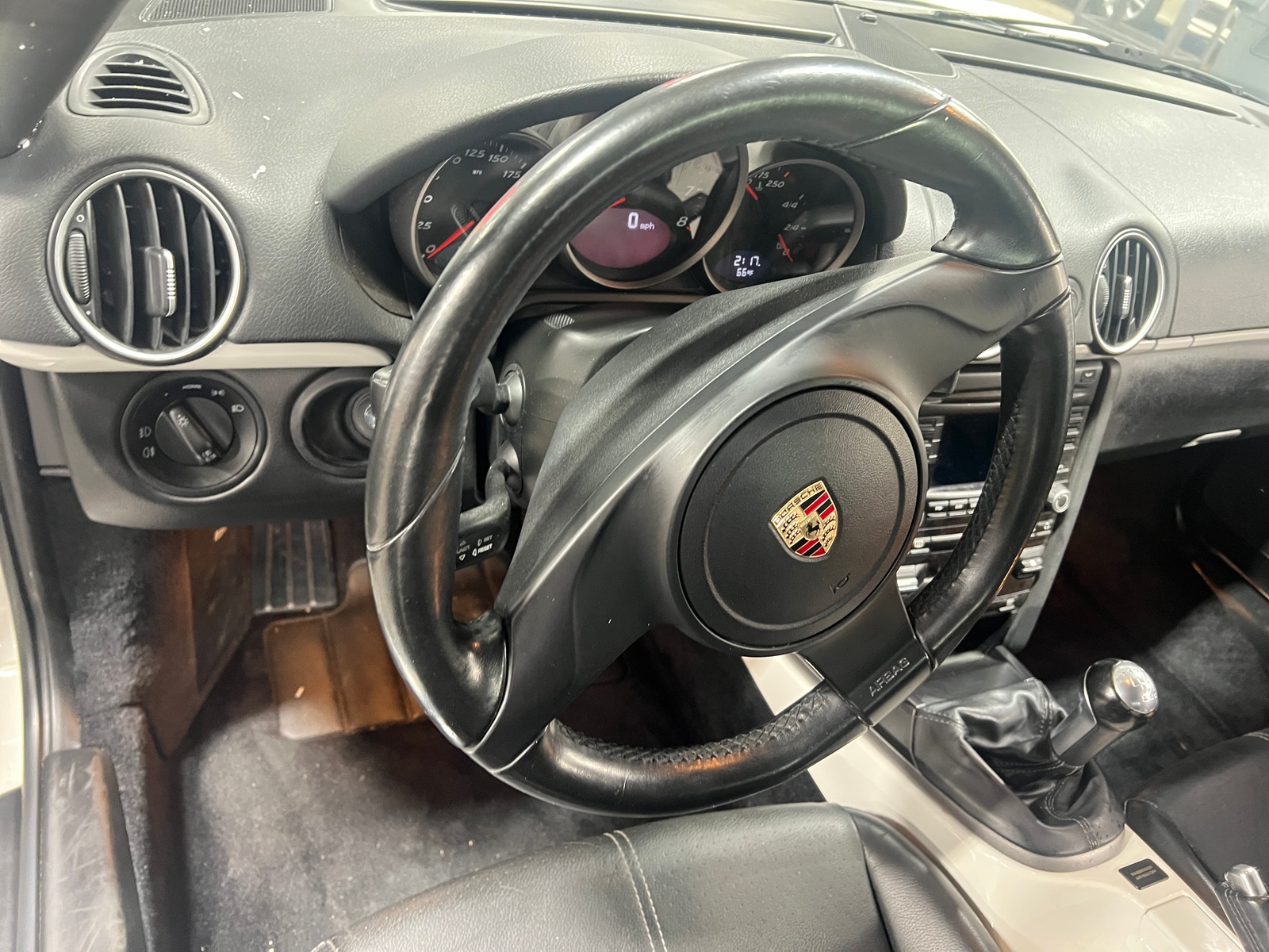 Thumbnail: 2011 Porsche Boxster - 4