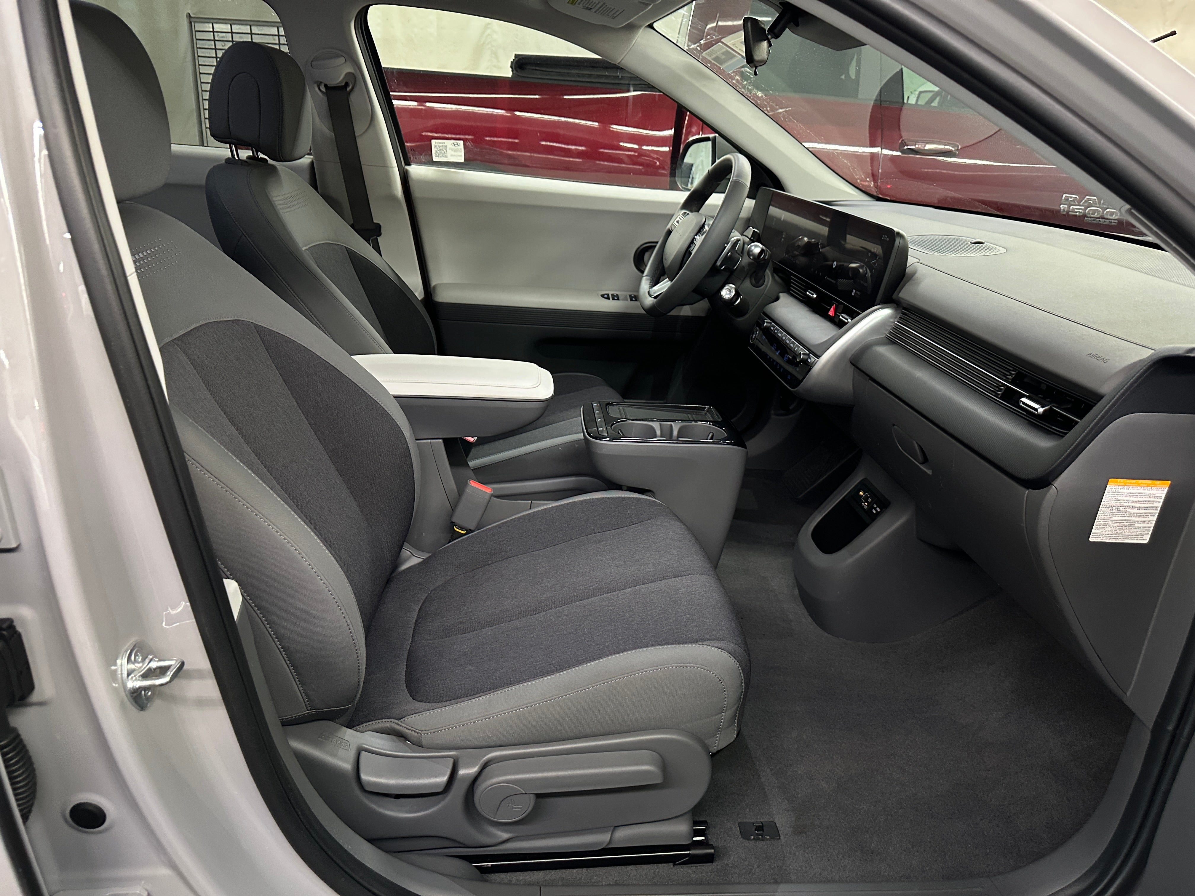 Used 2025 Hyundai IONIQ 5 SE with VIN 7YAKMDDC7SY012586 for sale in Auburn, WA