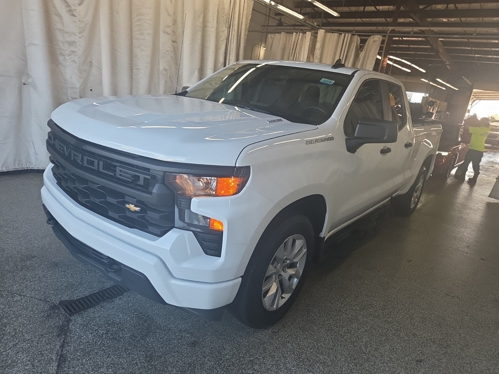 2025 Chevrolet Silverado 1500 2WD Double Cab 147" Custom