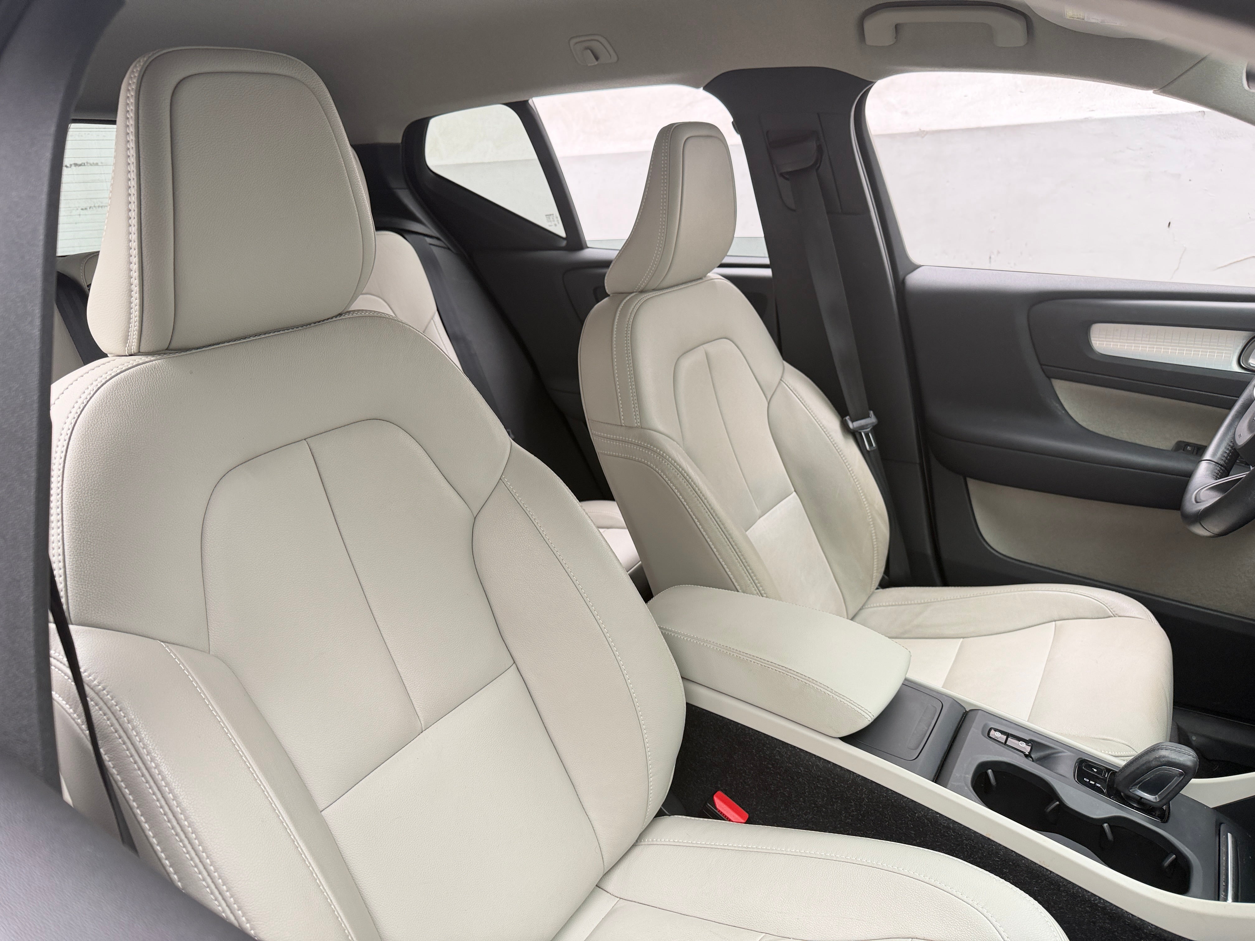 2020 Volvo XC40