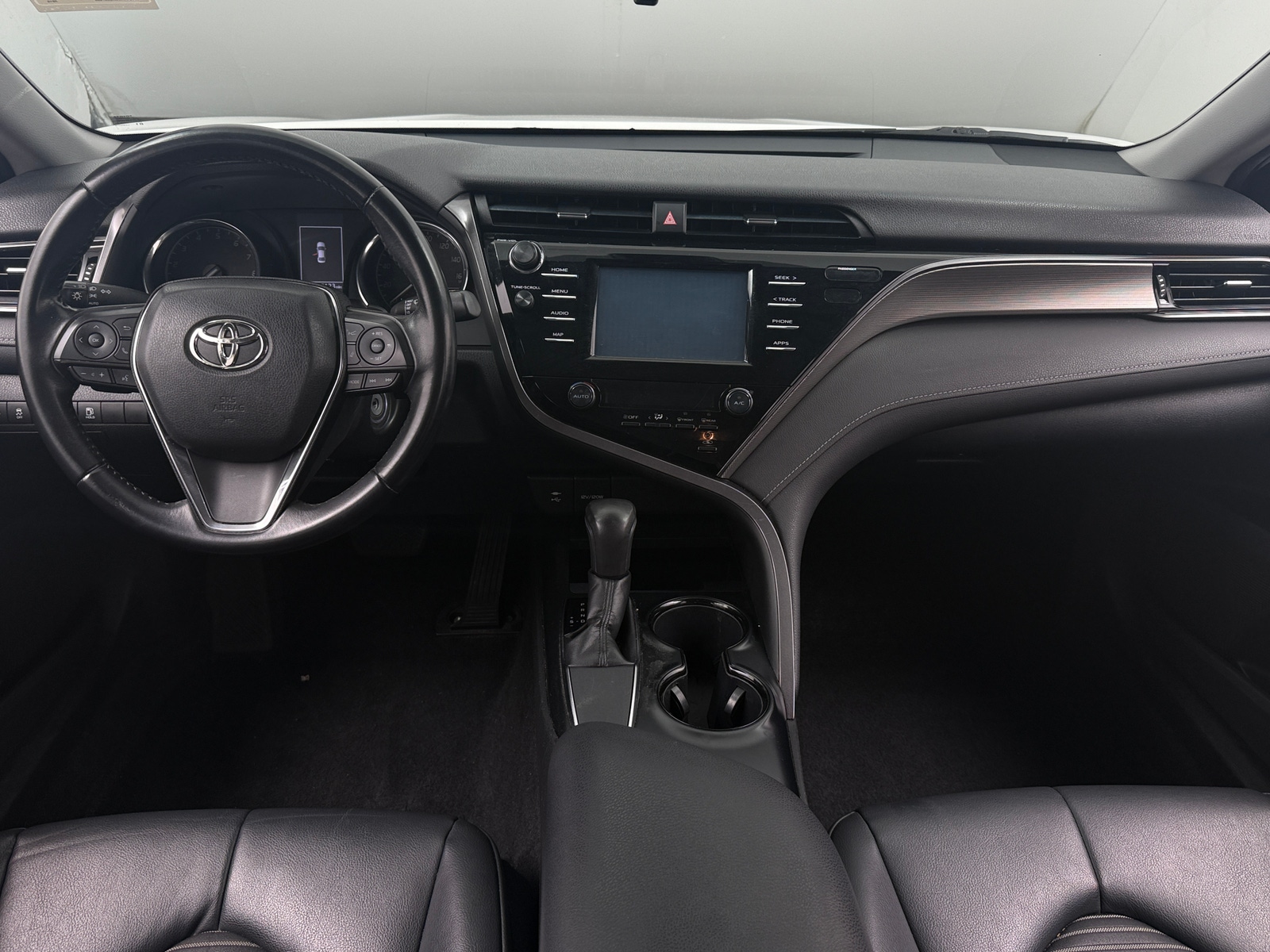 Thumbnail: 2019 Toyota Camry - 3