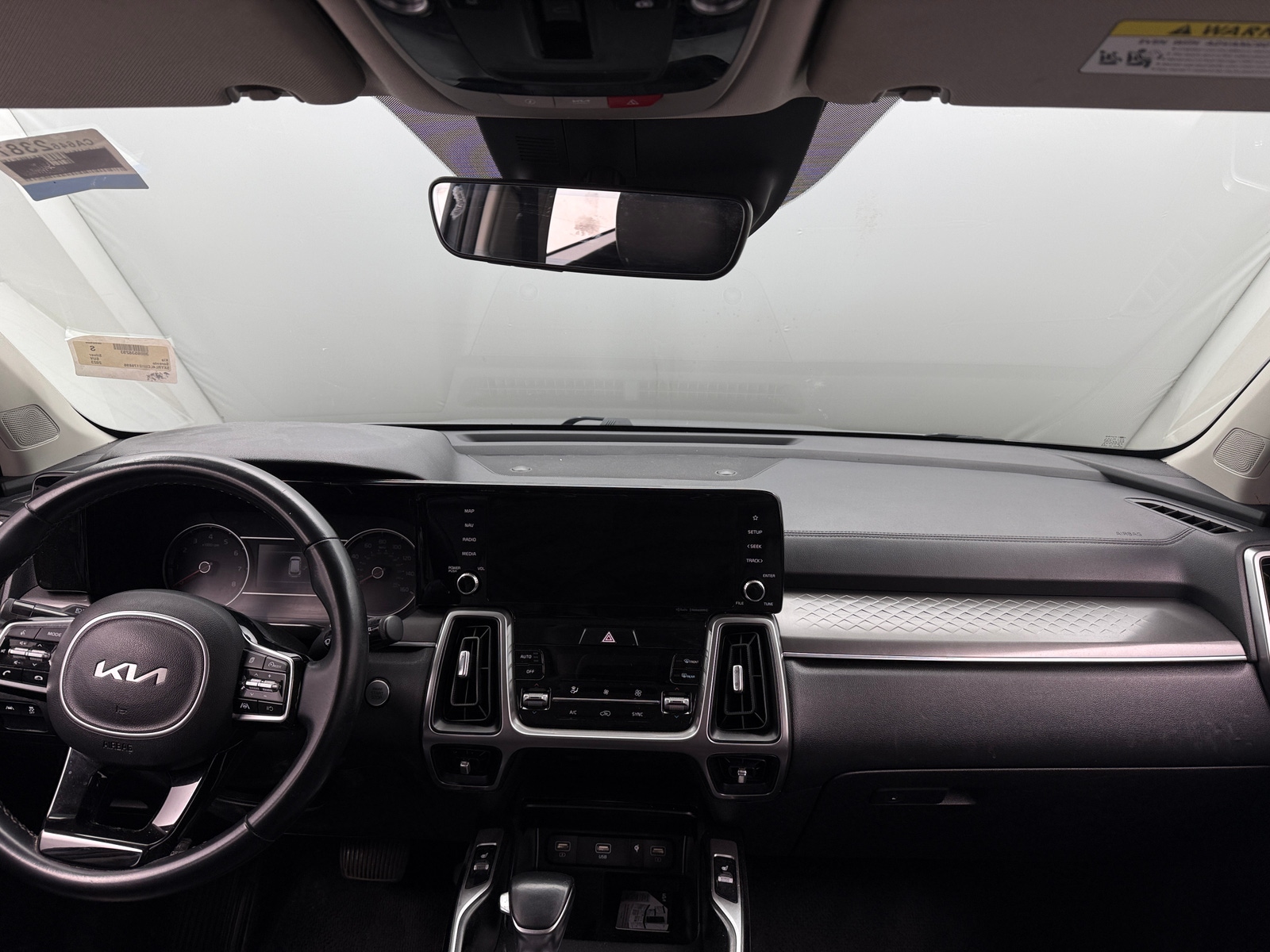 Thumbnail: 2023 Kia Sorento - 2