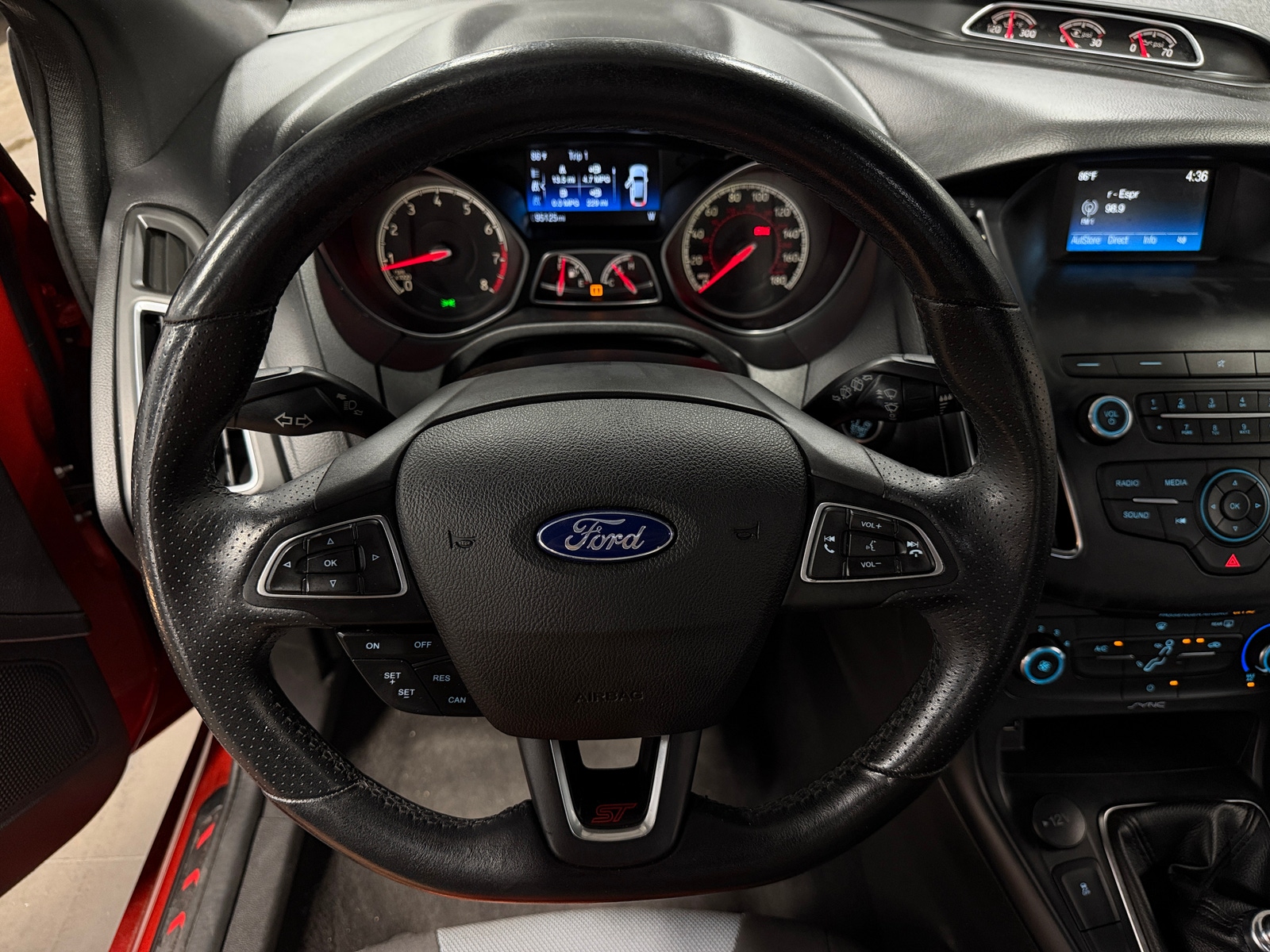 Thumbnail: 2018 Ford Focus - 5
