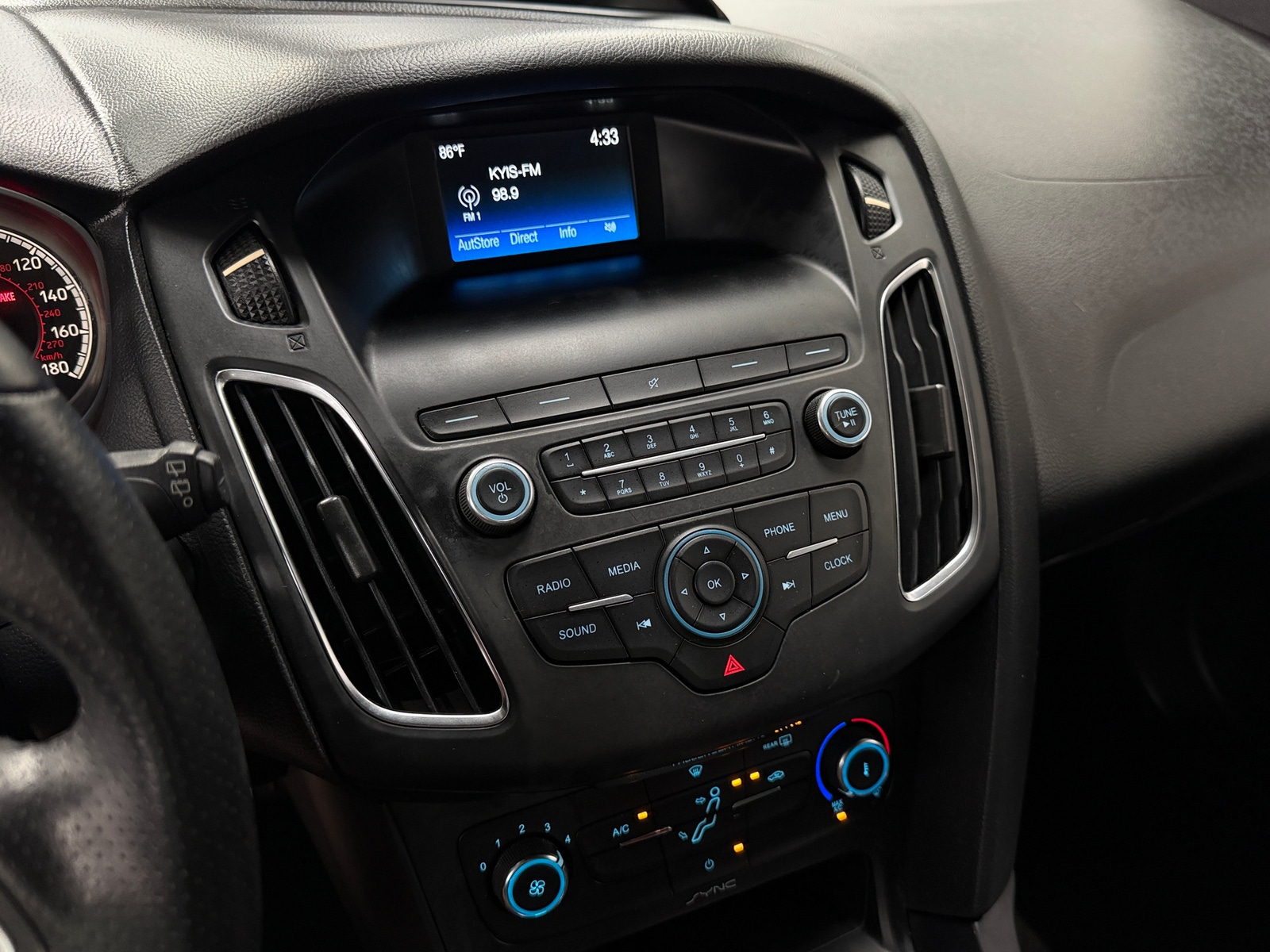 Thumbnail: 2018 Ford Focus - 4